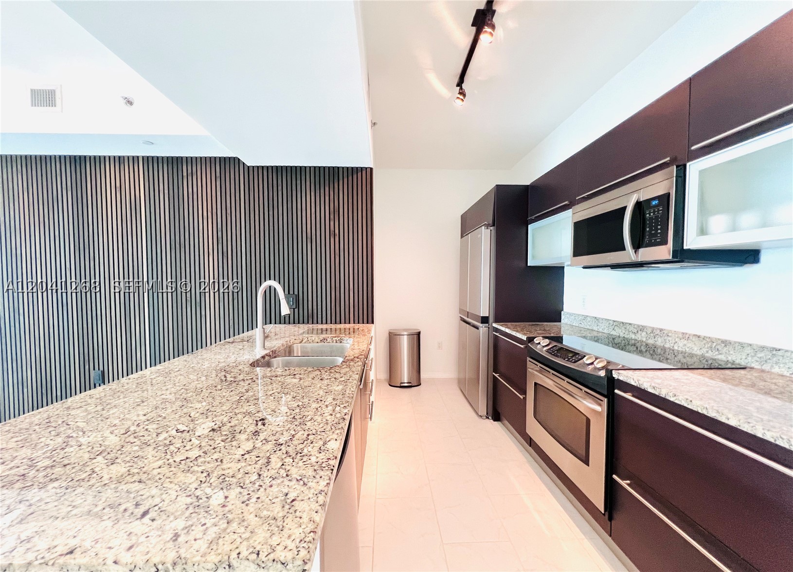 951 Brickell Ave #3300, Miami FL 33131