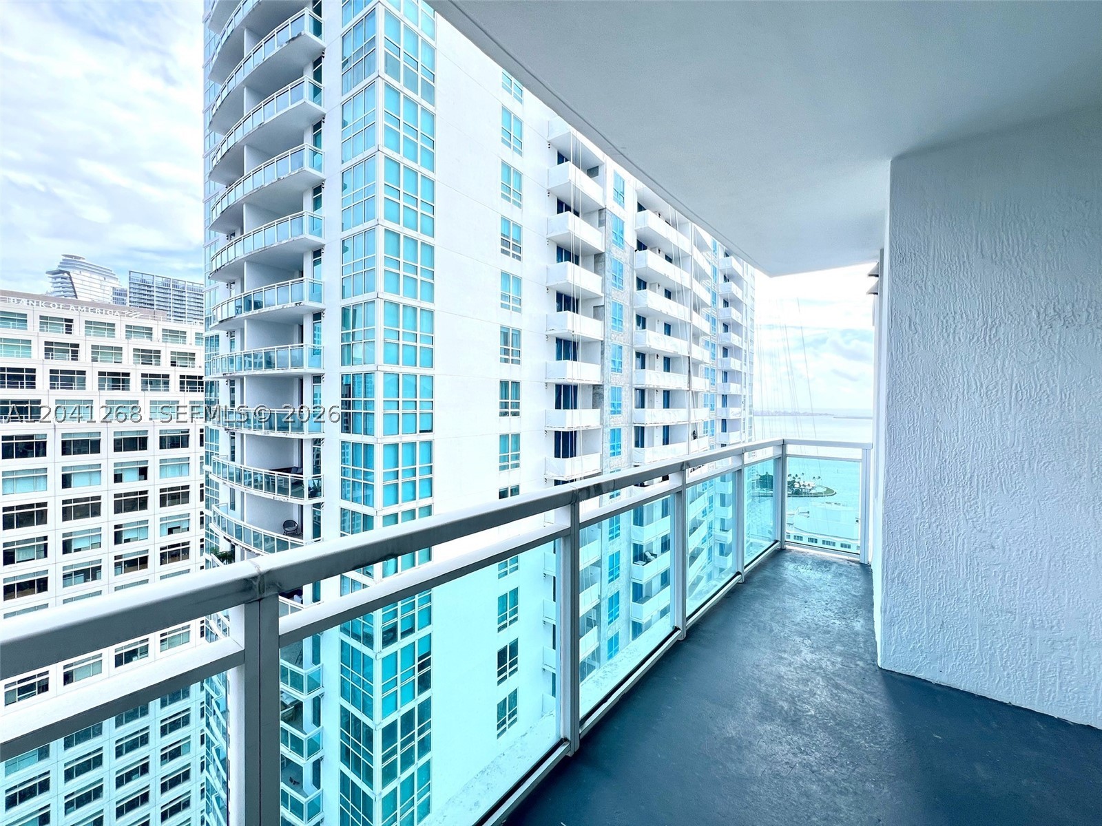 951 Brickell Ave #3300, Miami FL 33131
