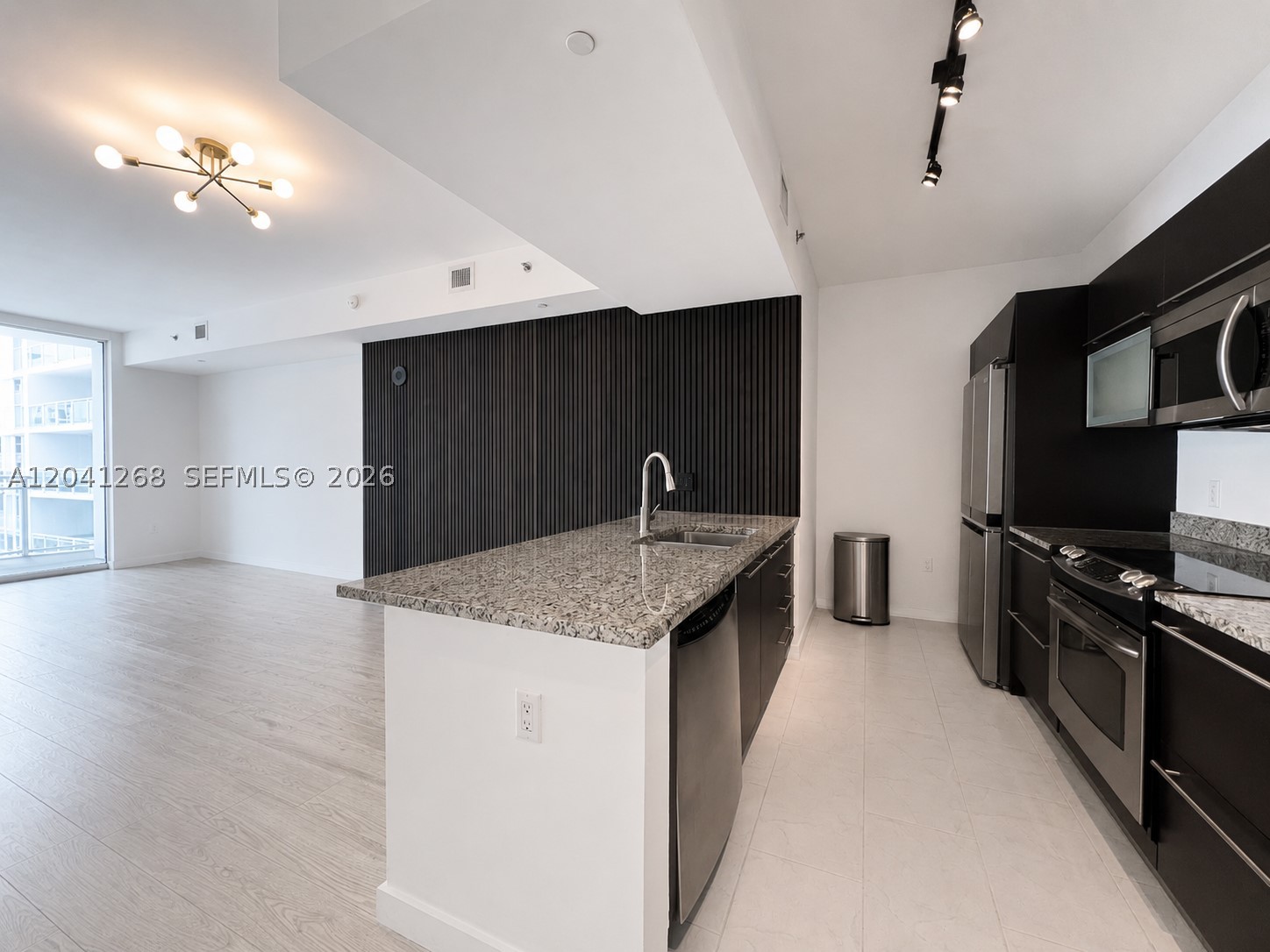 951 Brickell Ave #3300, Miami FL 33131