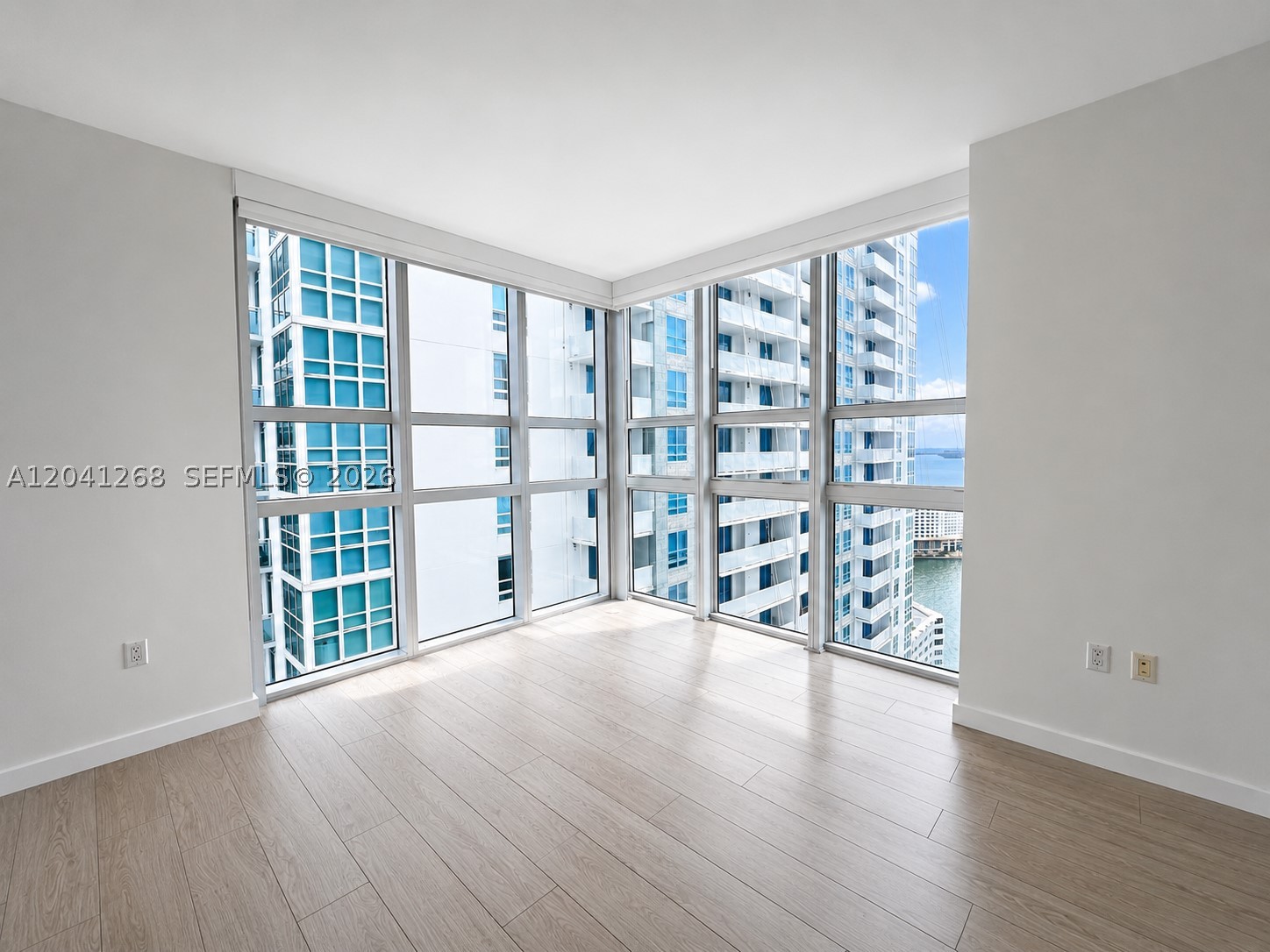 951 Brickell Ave #3300, Miami FL 33131