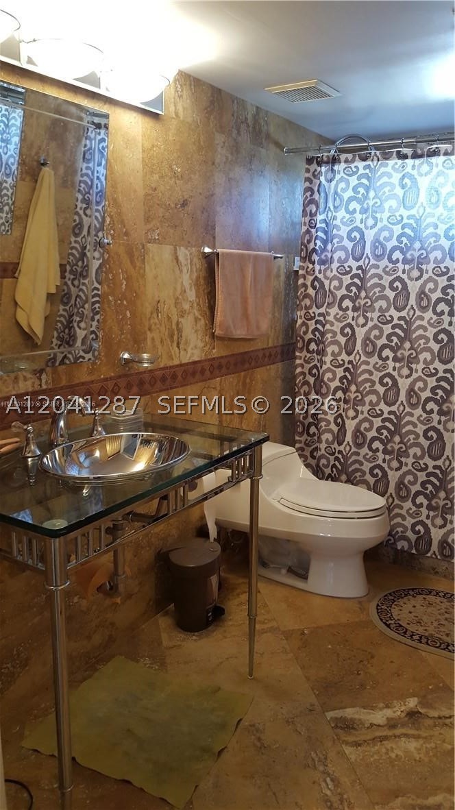 201 NW 7th St #408, Miami FL 33136