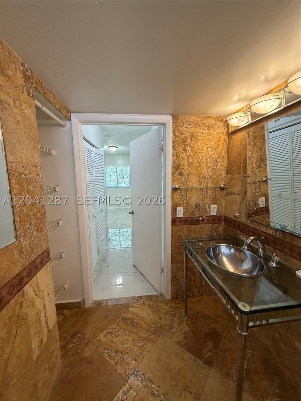 201 NW 7th St #408, Miami FL 33136