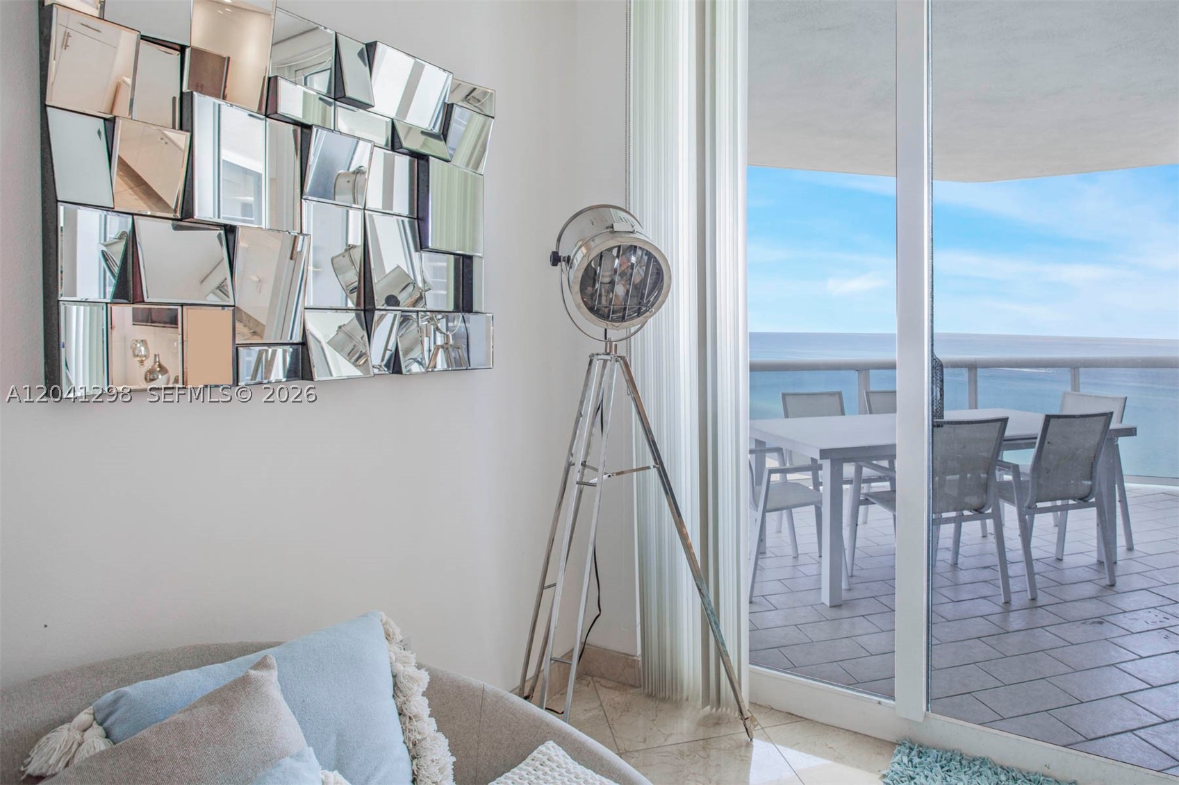 4775 Collins Ave #2508, Miami Beach FL 33140