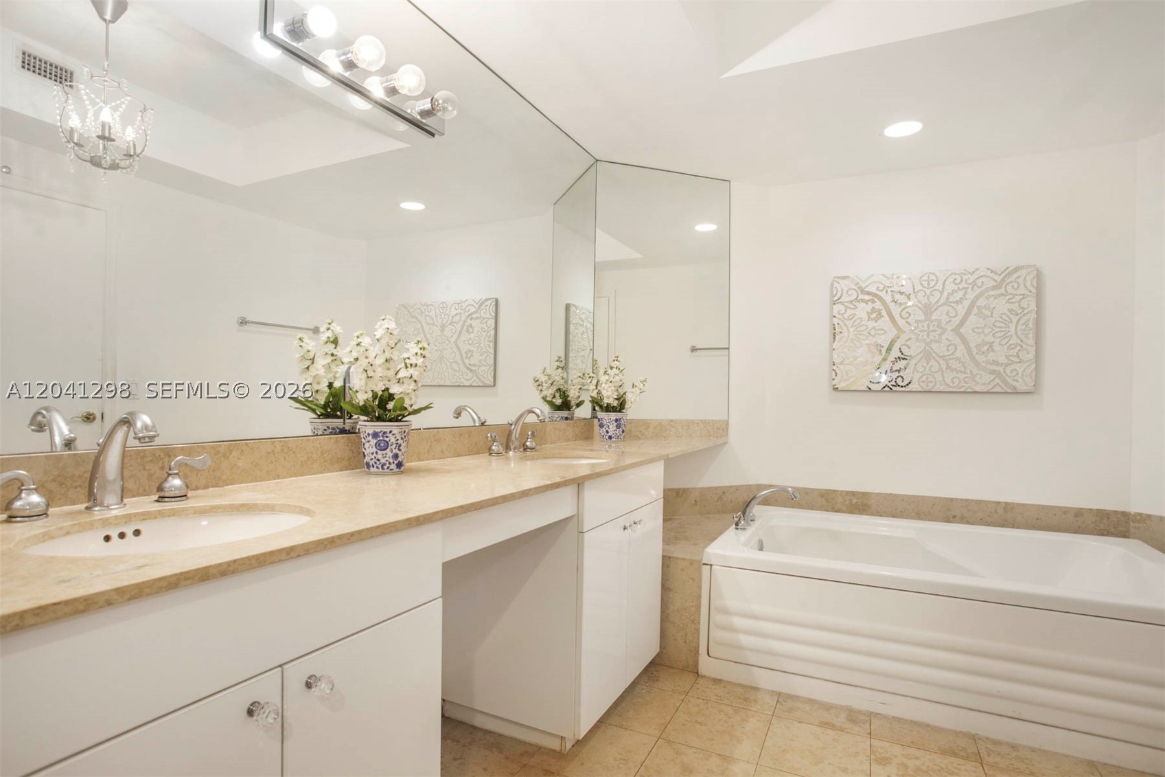 4775 Collins Ave #2508, Miami Beach FL 33140