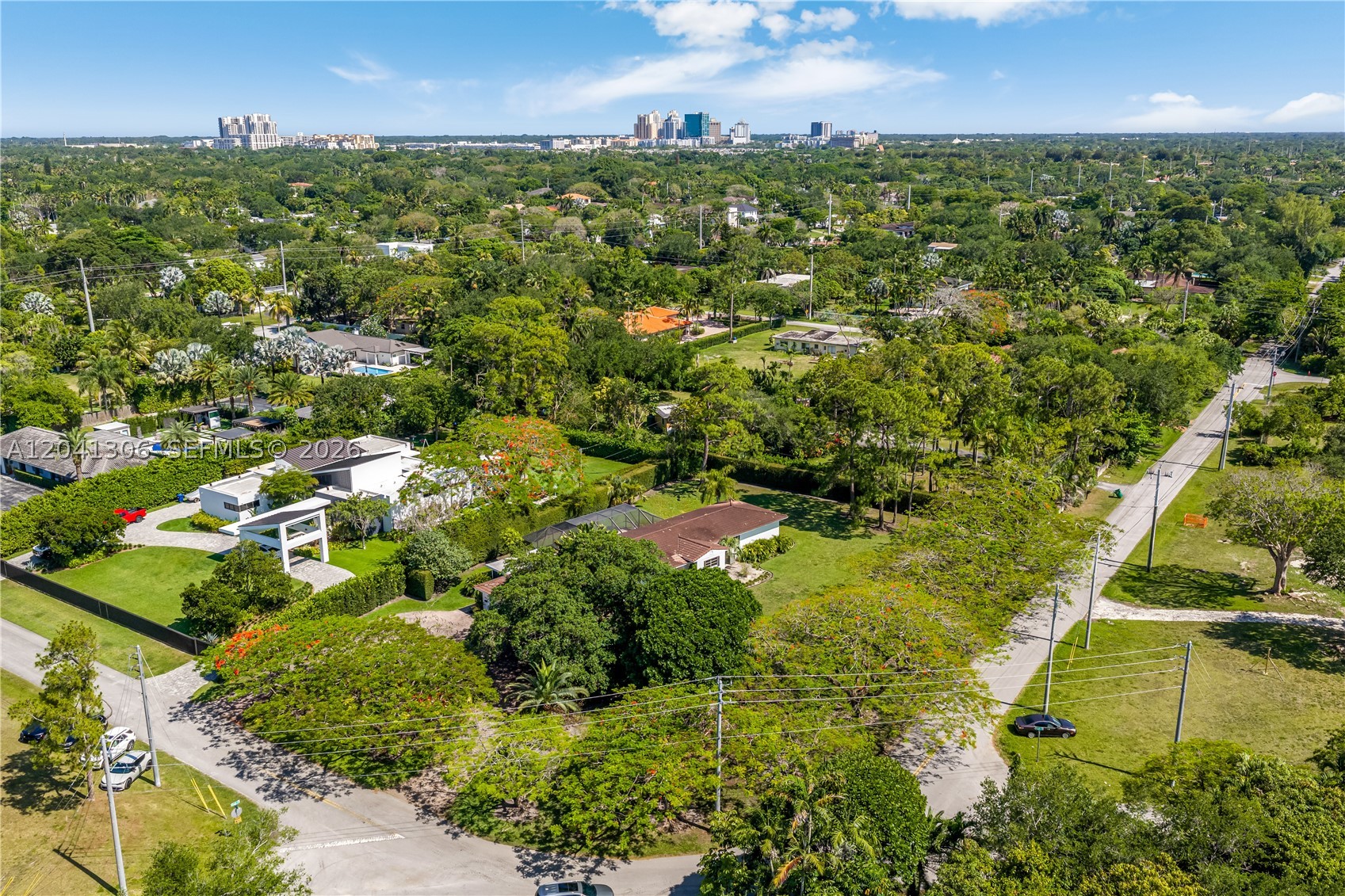 8480 SW 66th St #0, Miami FL 33143