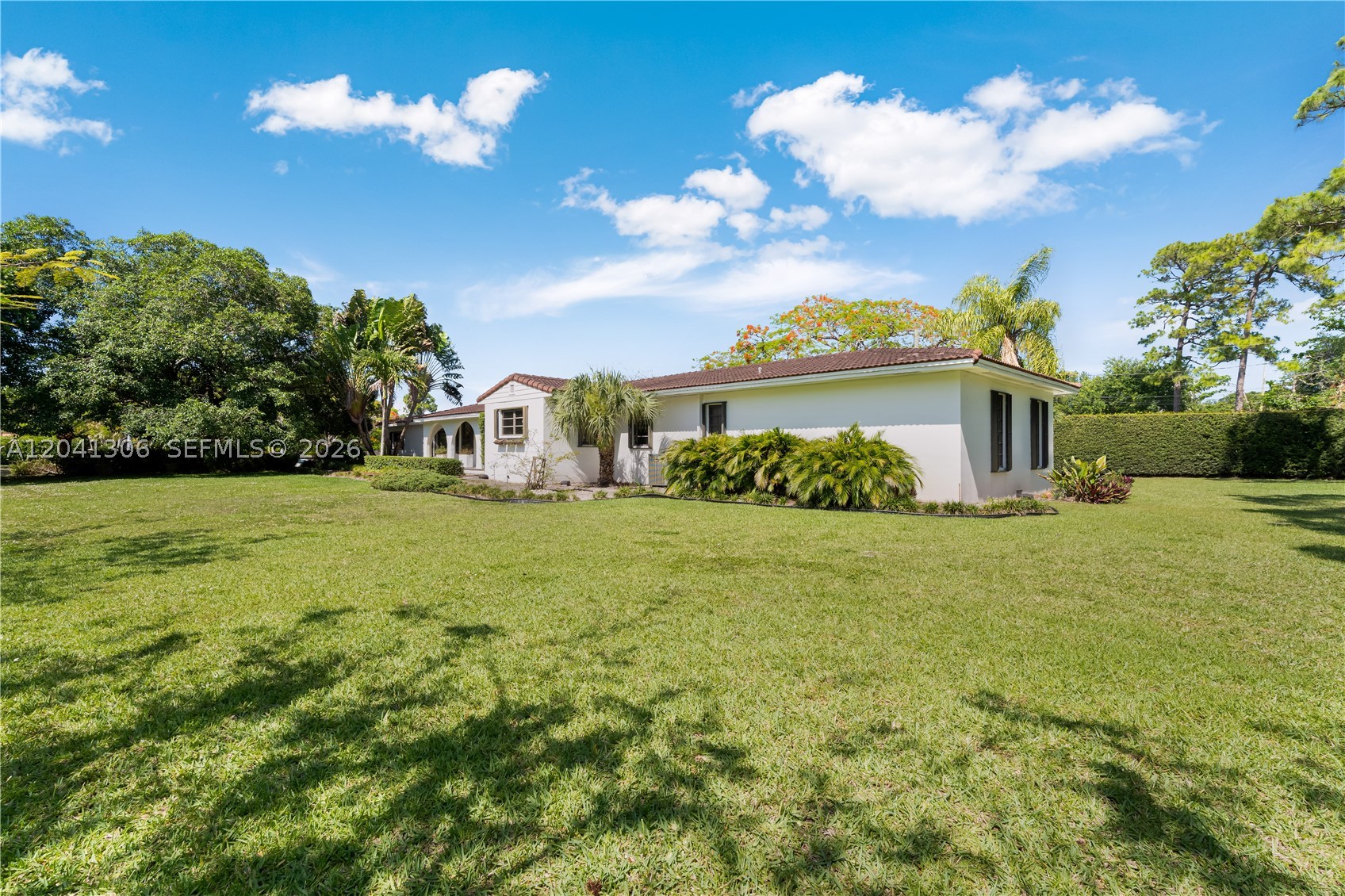 8480 SW 66th St #0, Miami FL 33143