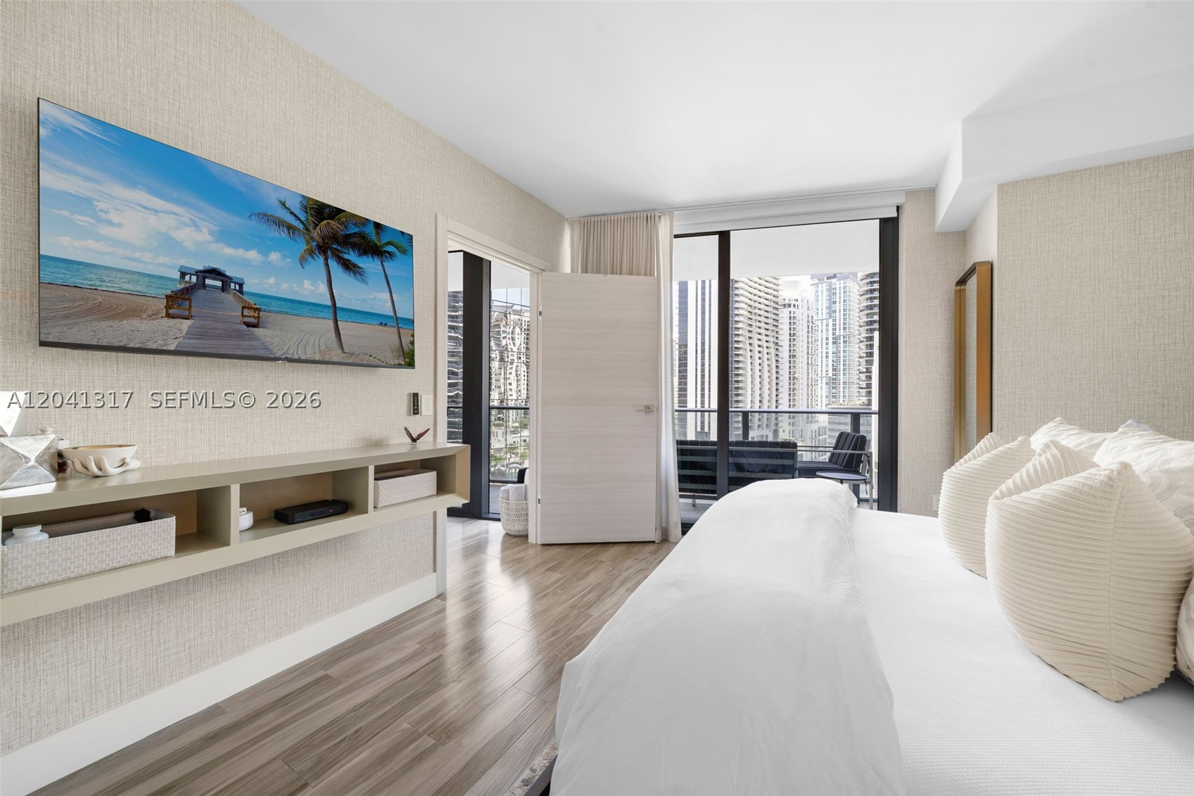 801 S Miami Ave #1604, Miami FL 33130