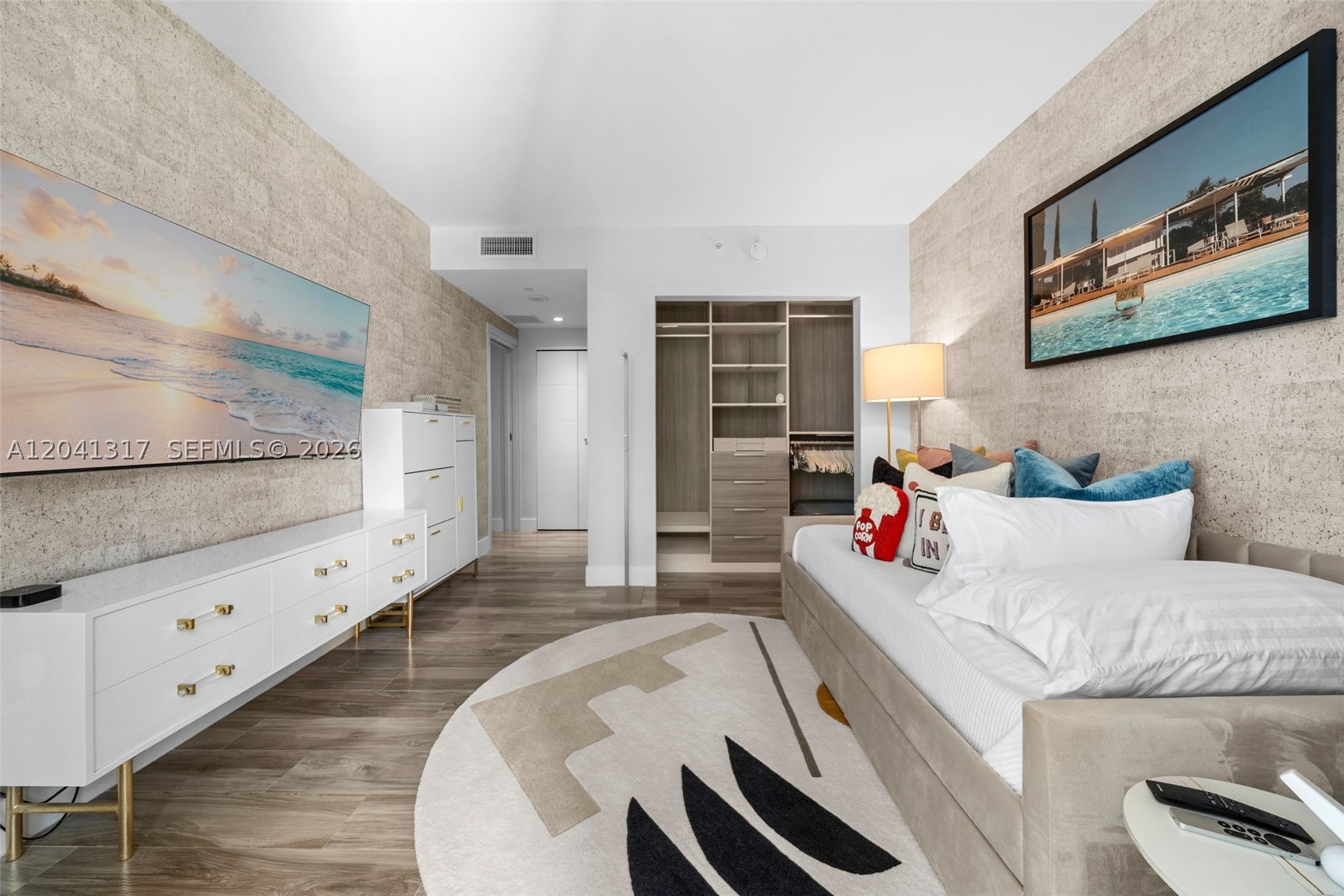 801 S Miami Ave #1604, Miami FL 33130