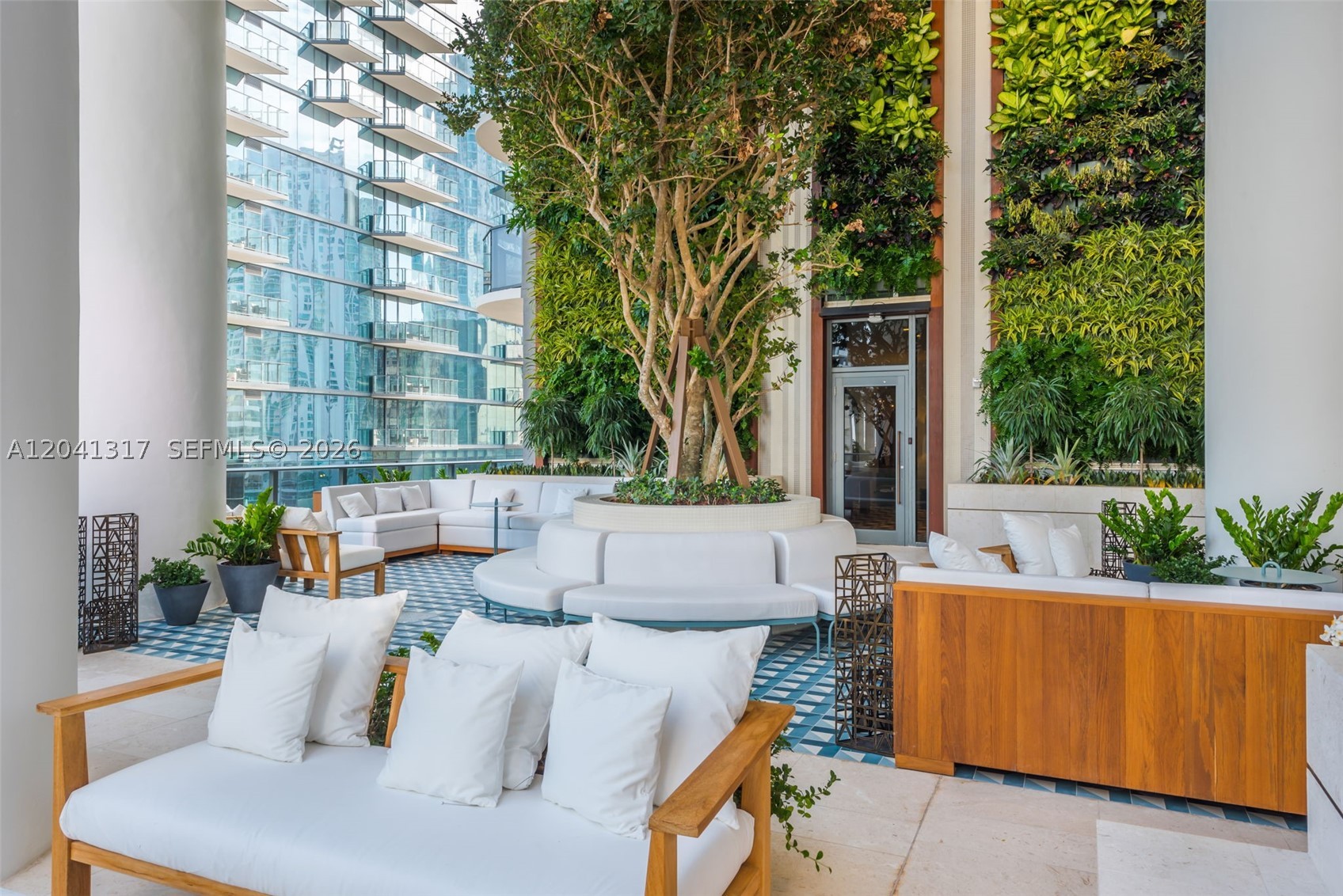 801 S Miami Ave #1604, Miami FL 33130