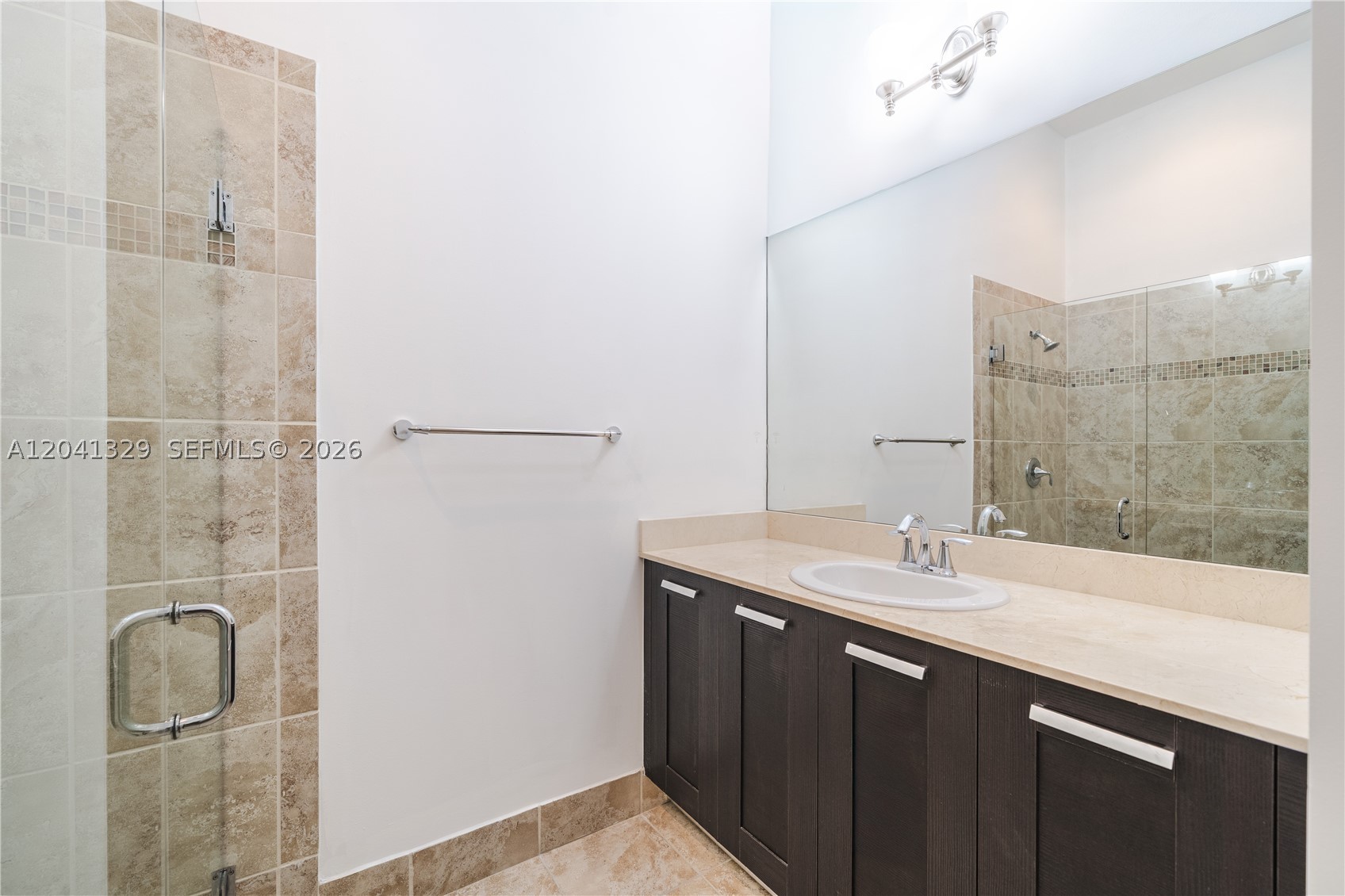 8478 NW 52nd St, Doral FL 33166
