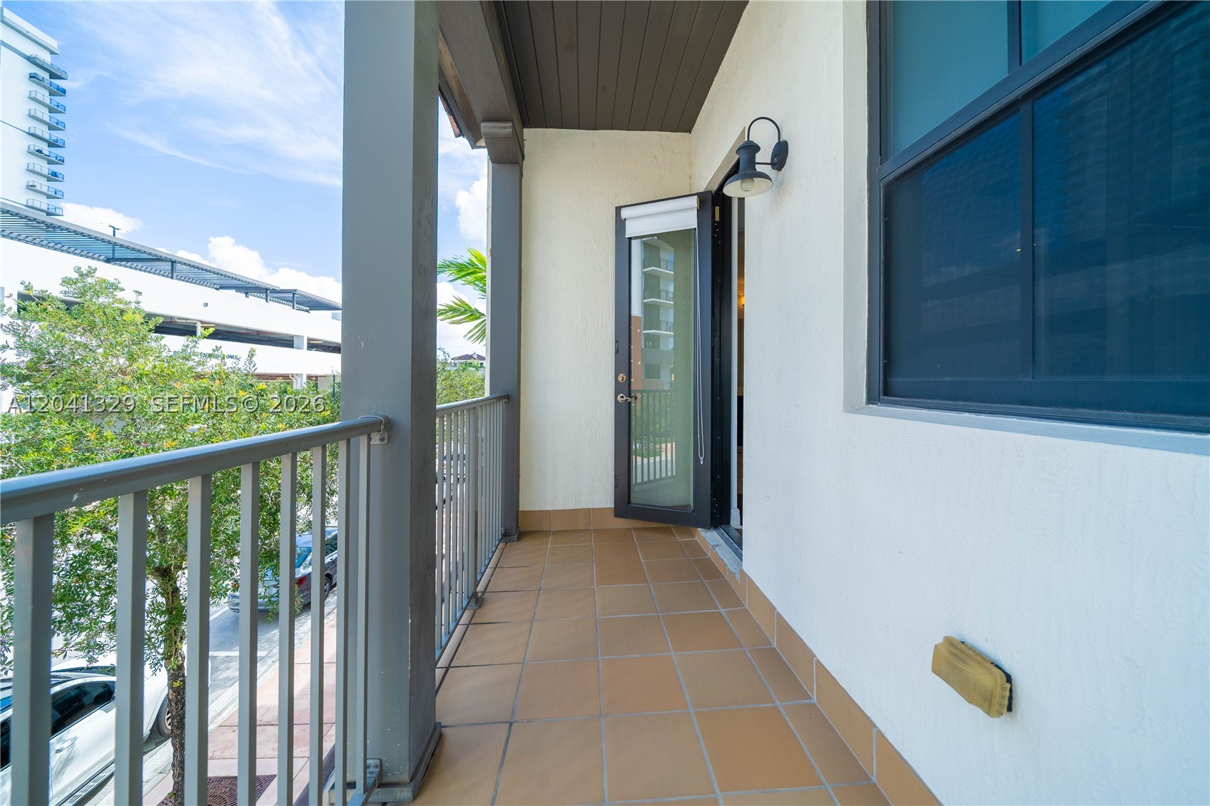 8478 NW 52nd St, Doral FL 33166