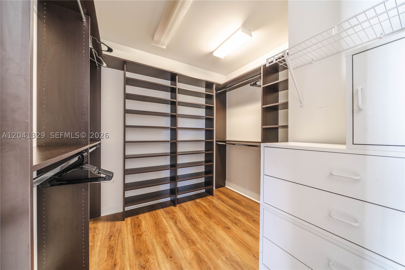 8478 NW 52nd St, Doral FL 33166
