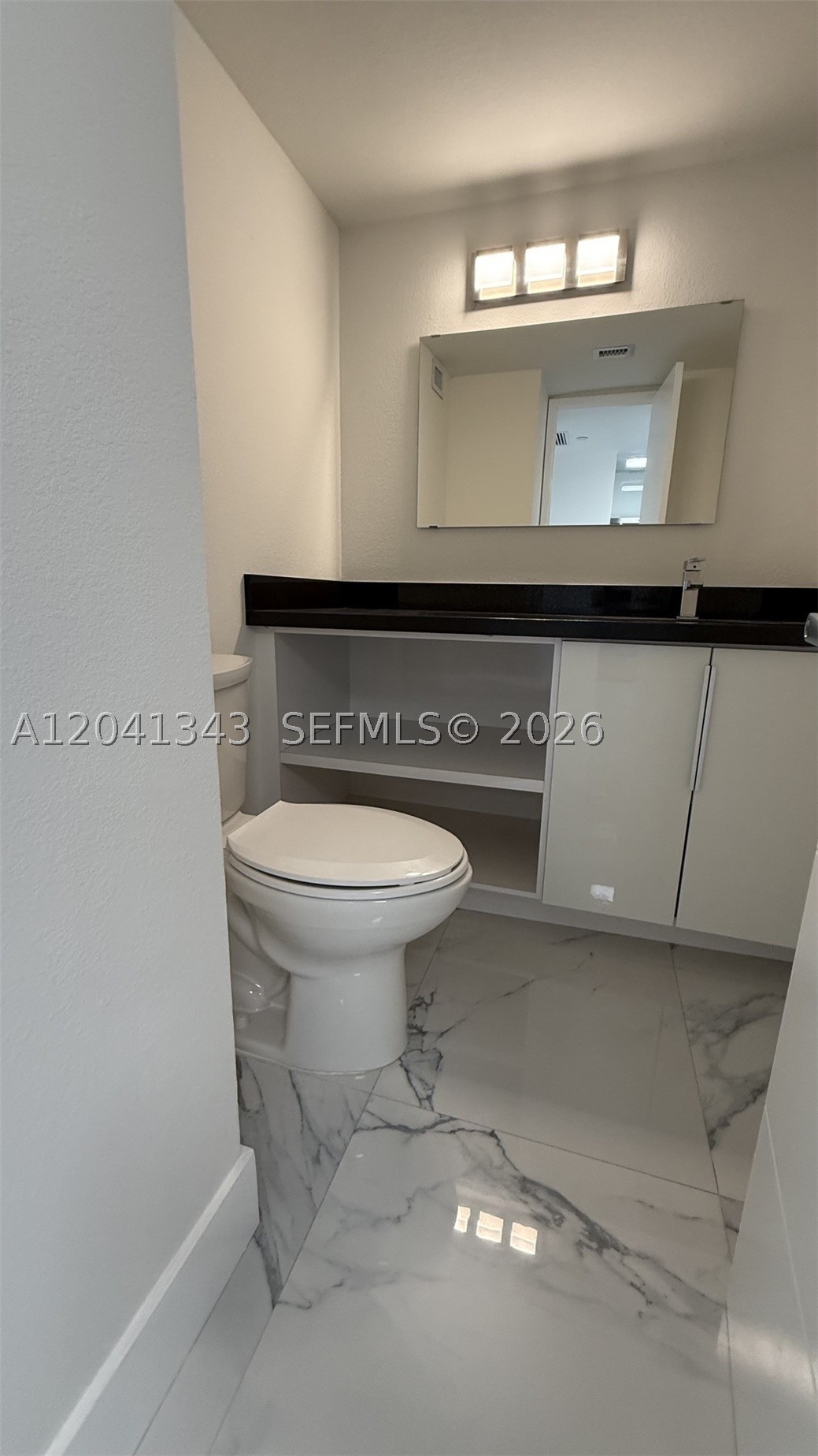 1901 Brickell Ave #B2003, Miami FL 33129