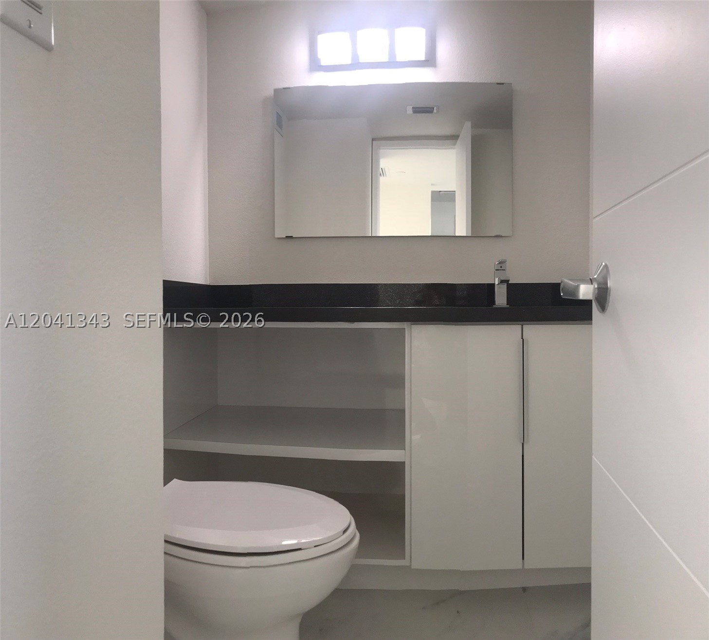 1901 Brickell Ave #B2003, Miami FL 33129