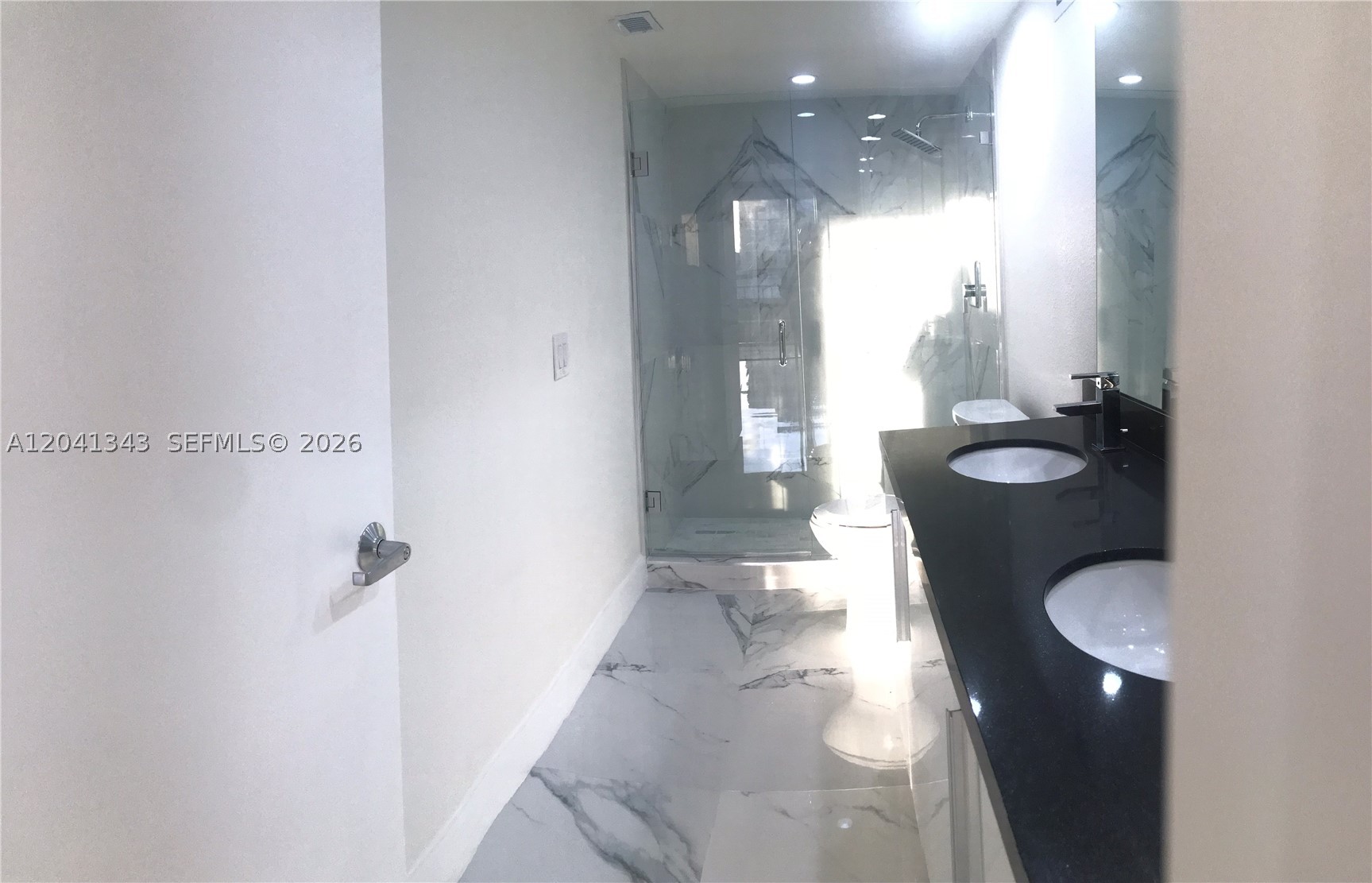1901 Brickell Ave #B2003, Miami FL 33129