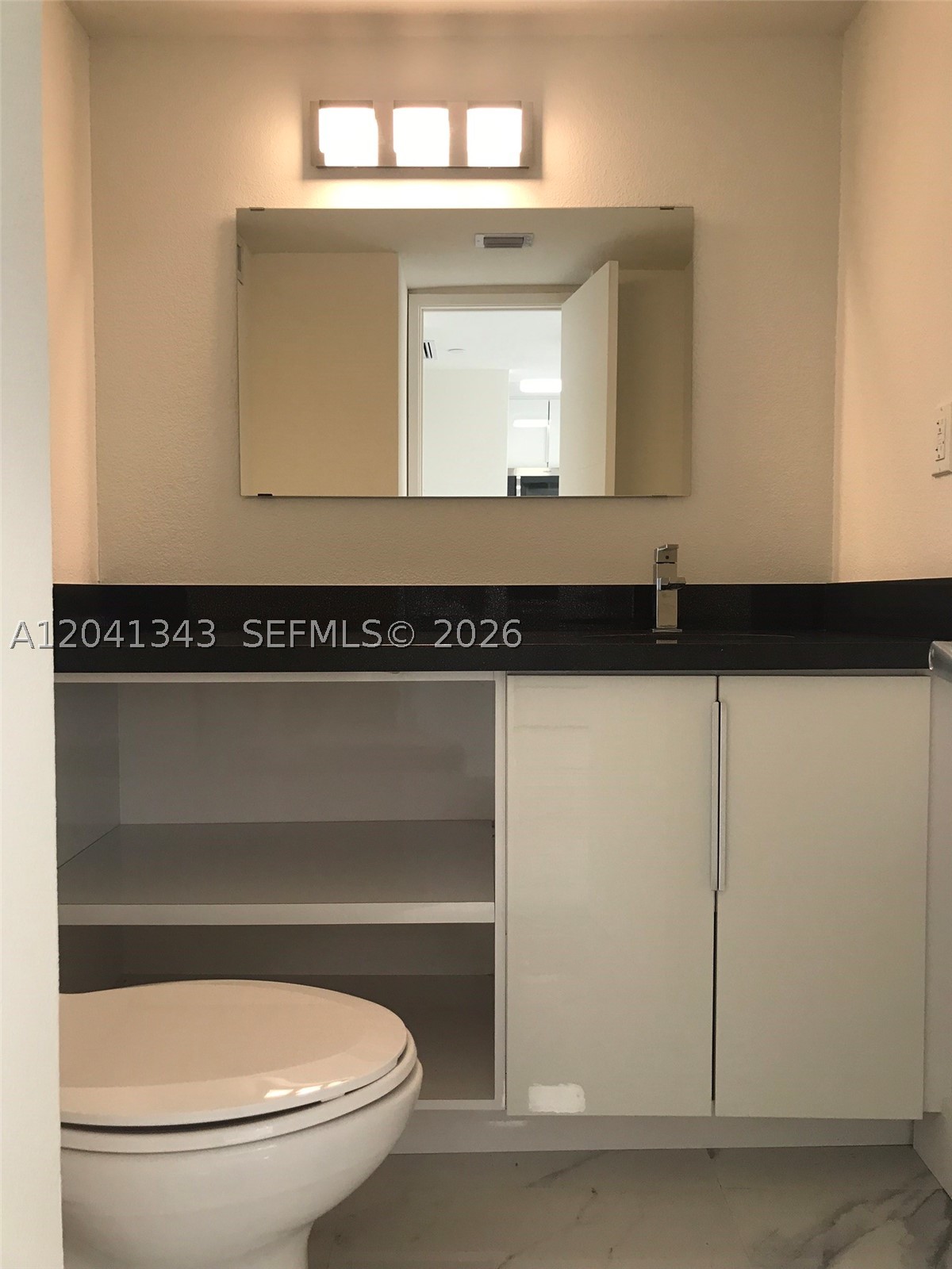 1901 Brickell Ave #B2003, Miami FL 33129