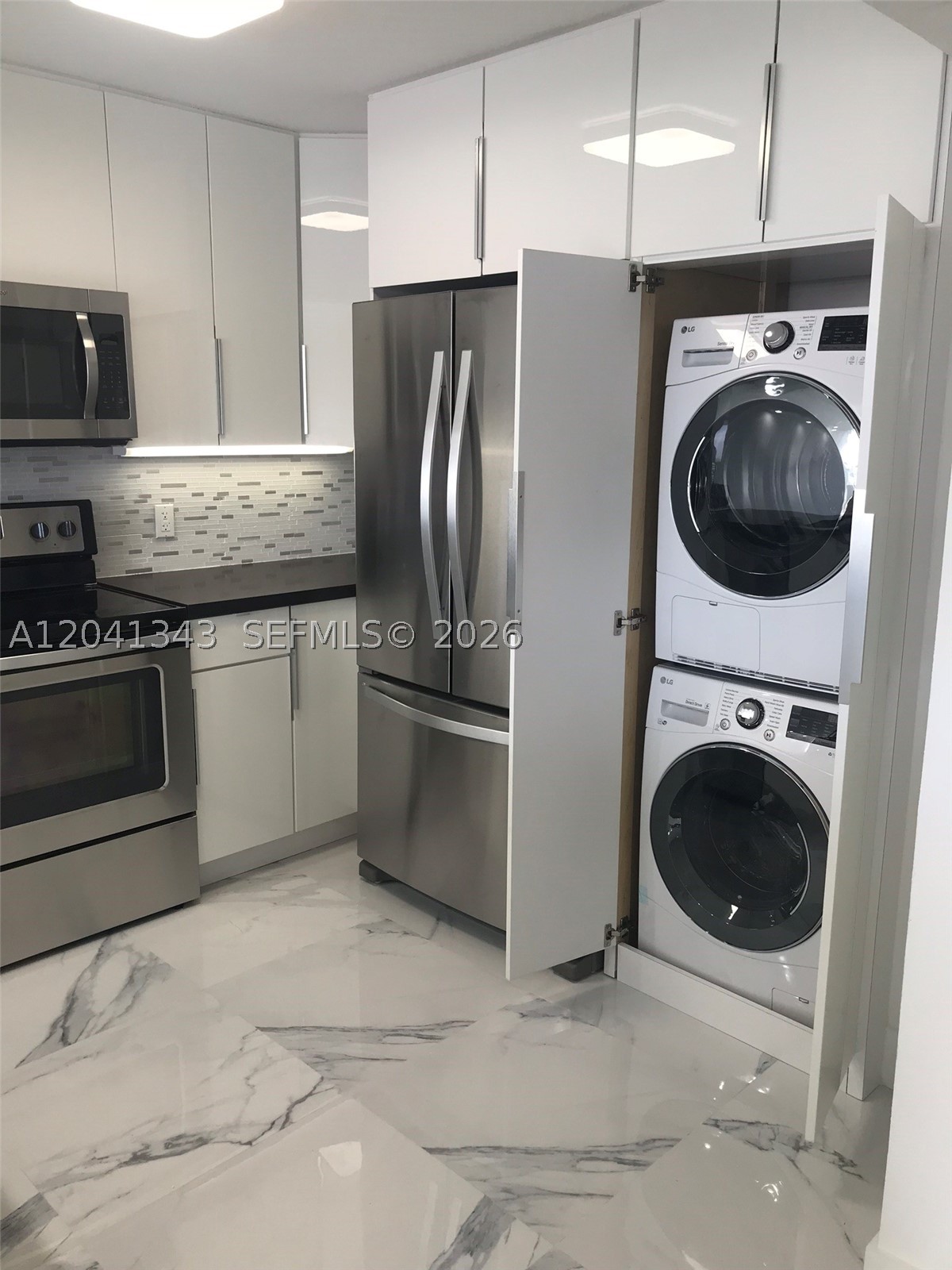 1901 Brickell Ave #B2003, Miami FL 33129