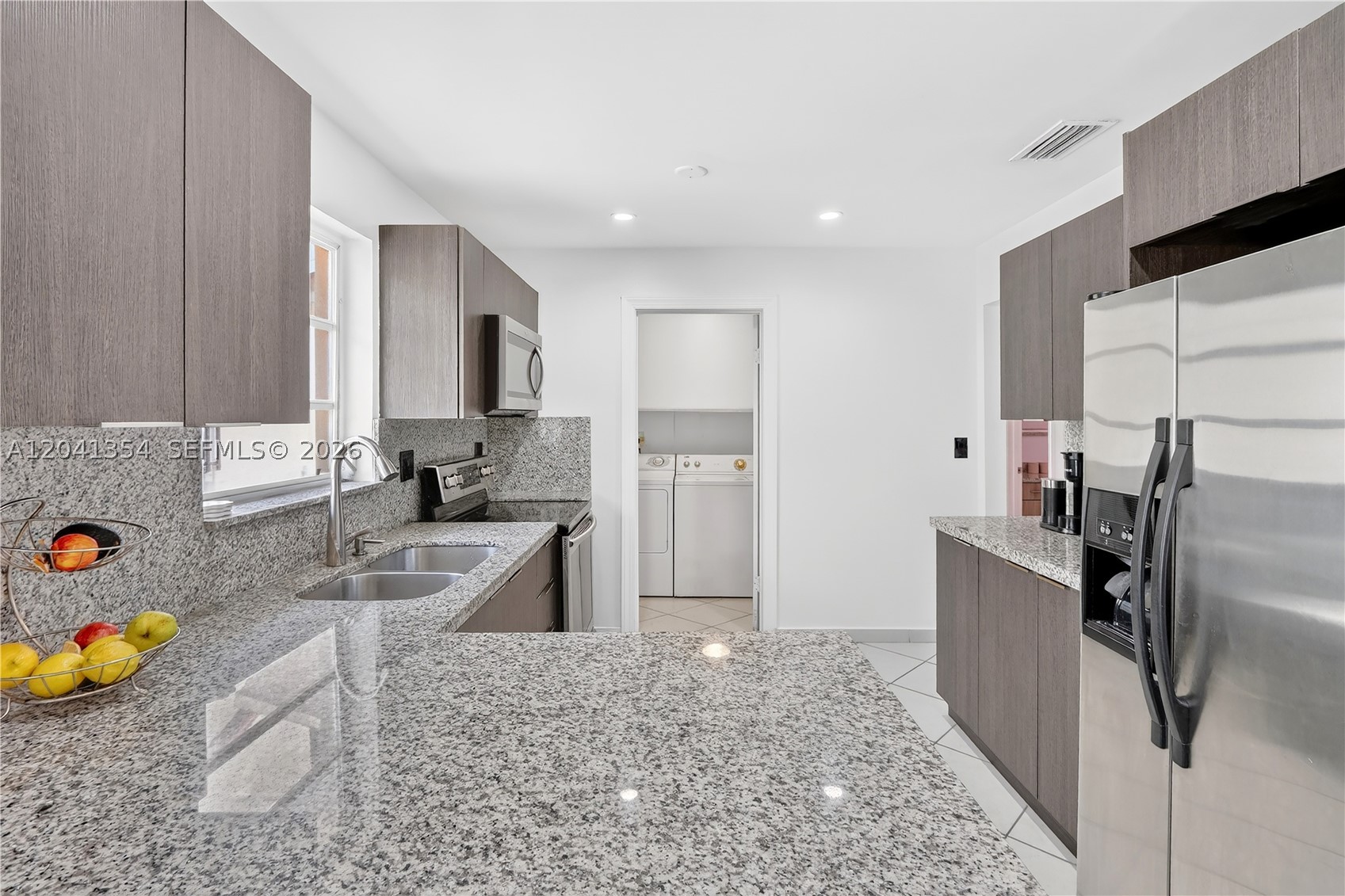 3210 NW 19th St, Miami FL 33125
