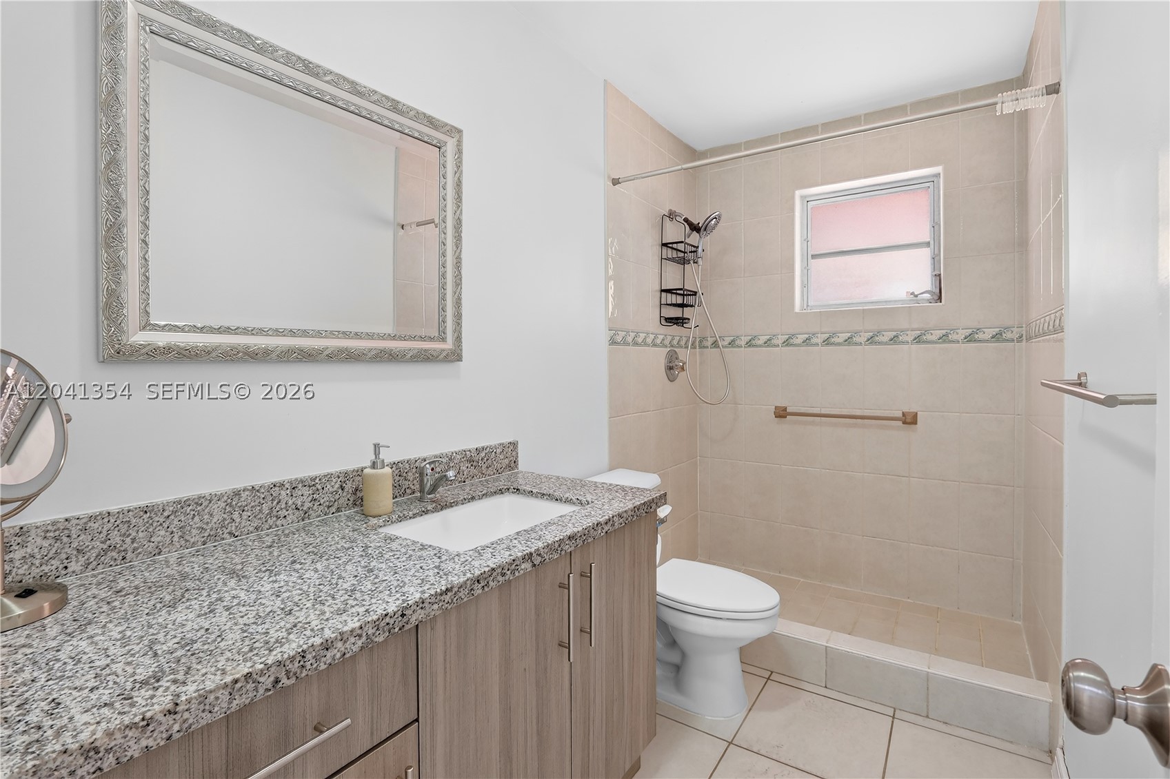 3210 NW 19th St, Miami FL 33125