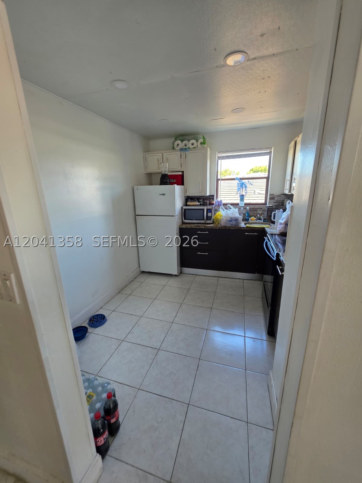990 Biarritz Dr #303, Miami Beach FL 33141