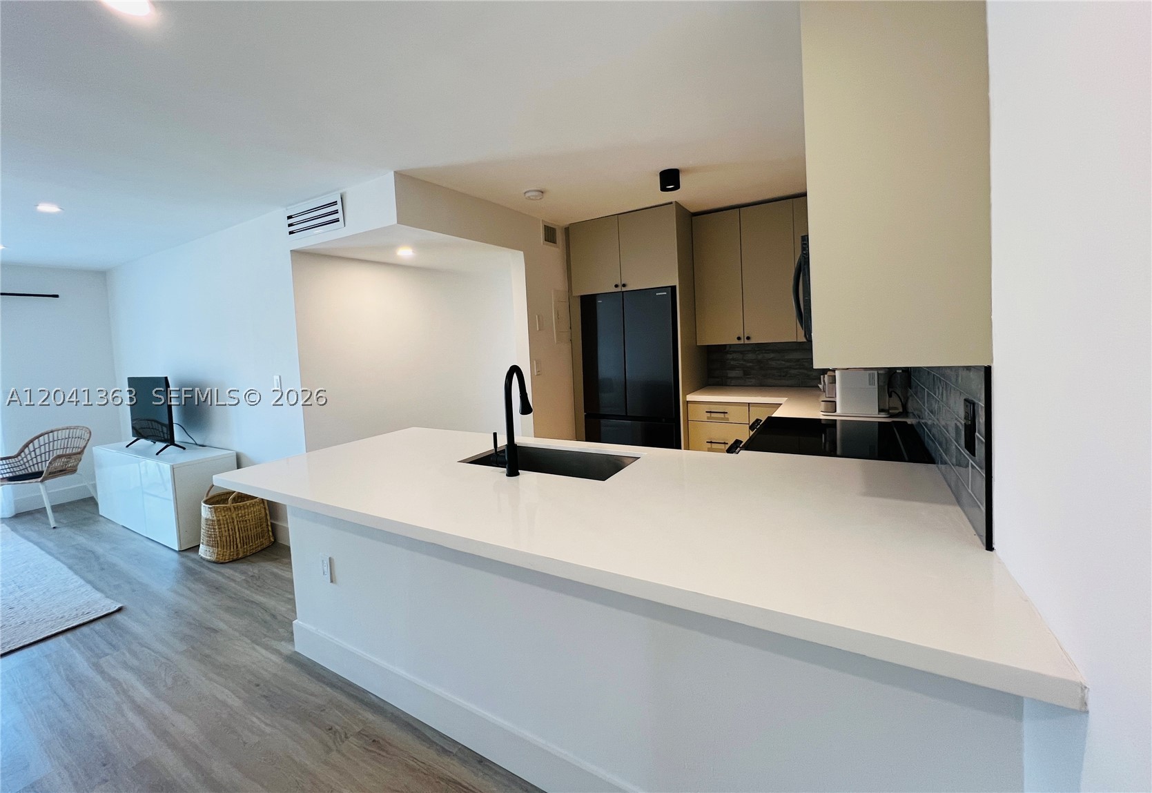 1900 Meridian Ave #306, Miami Beach FL 33139