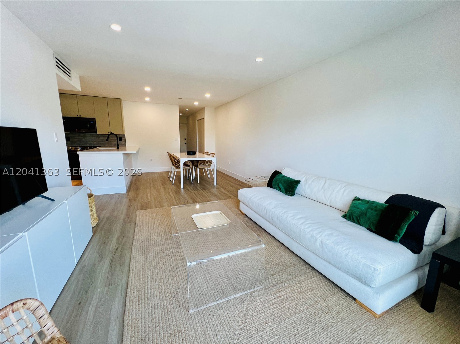 1900 Meridian Ave #306, Miami Beach FL 33139