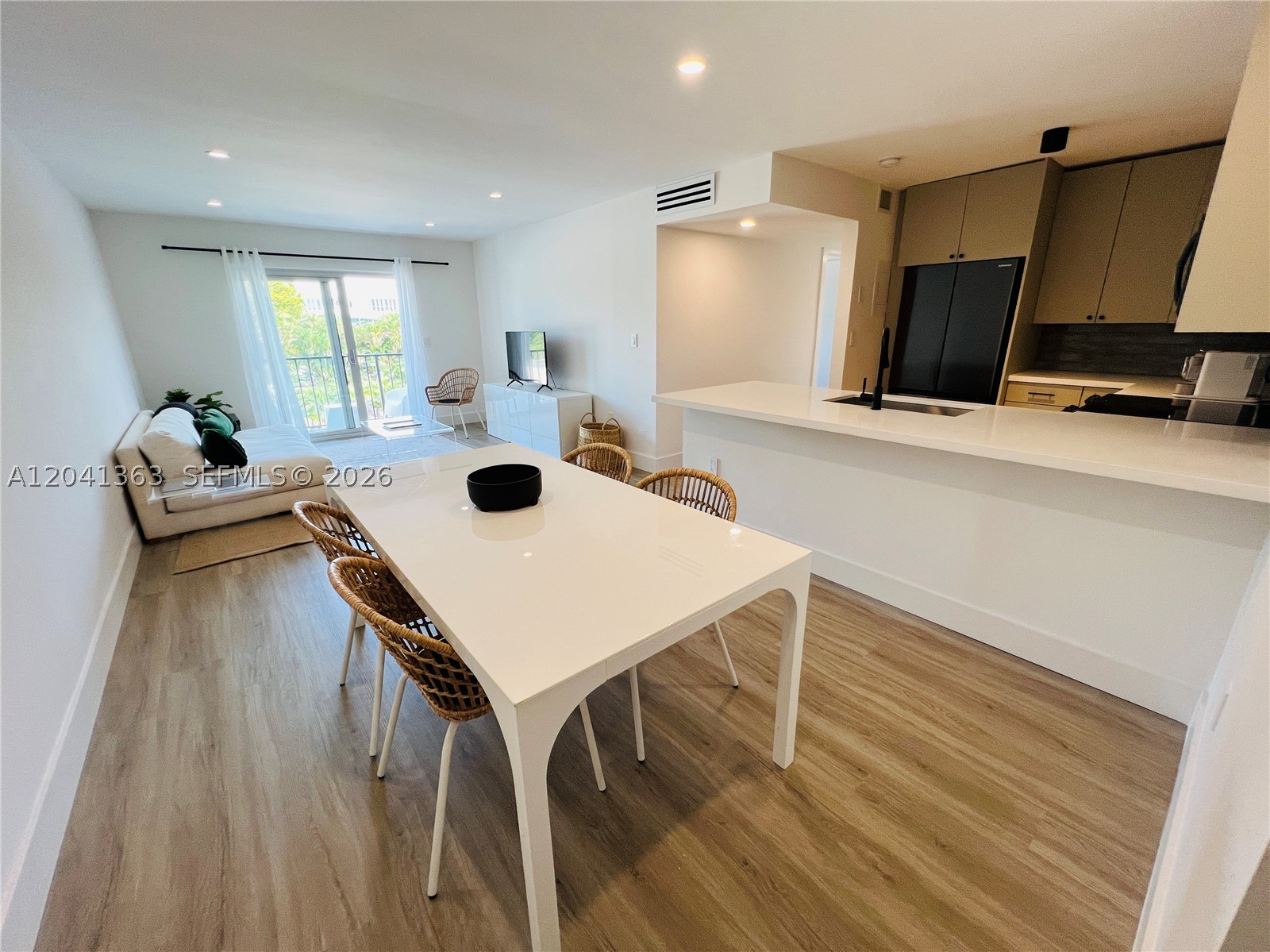 1900 Meridian Ave #306, Miami Beach FL 33139