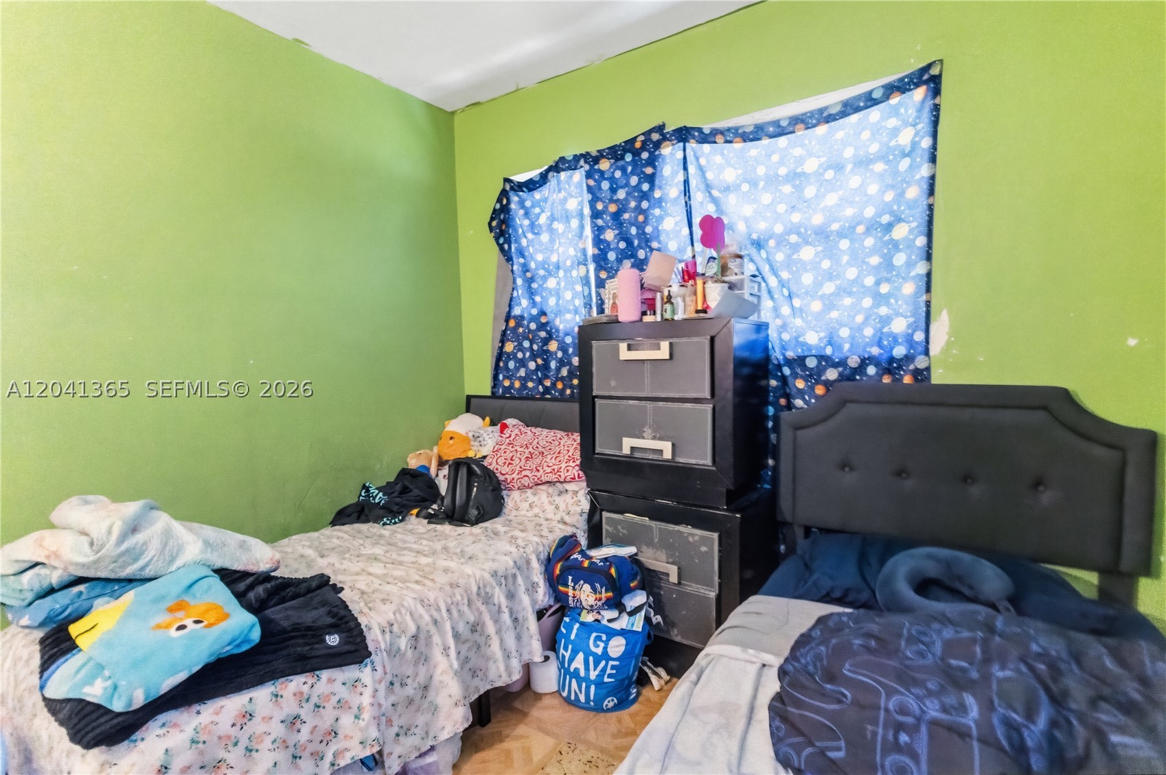 555 Harem Ave, Opa Locka FL 33054