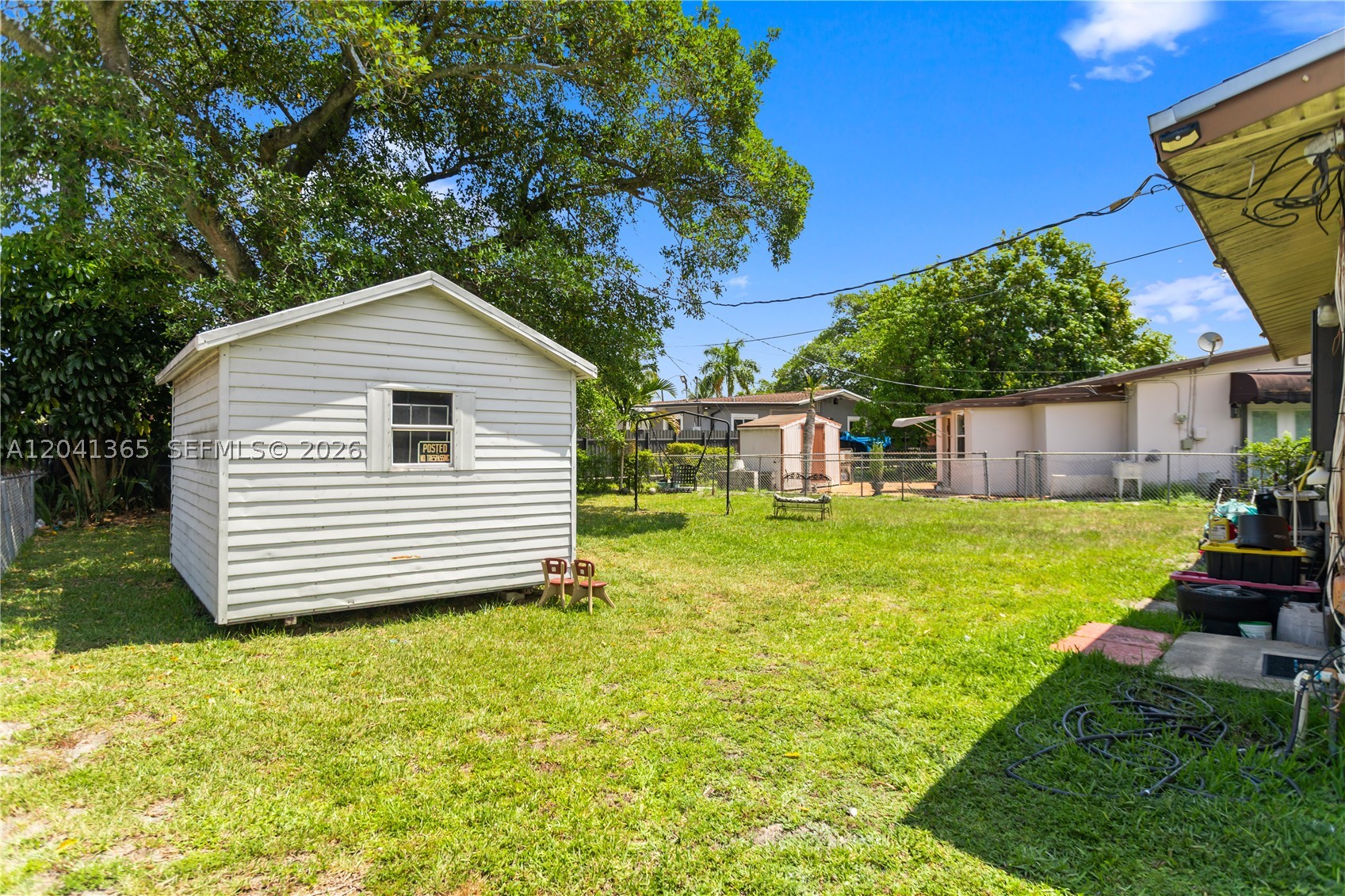 555 Harem Ave, Opa Locka FL 33054