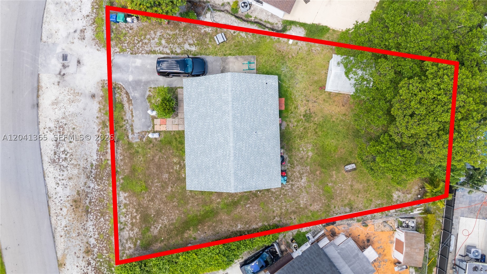555 Harem Ave, Opa Locka FL 33054
