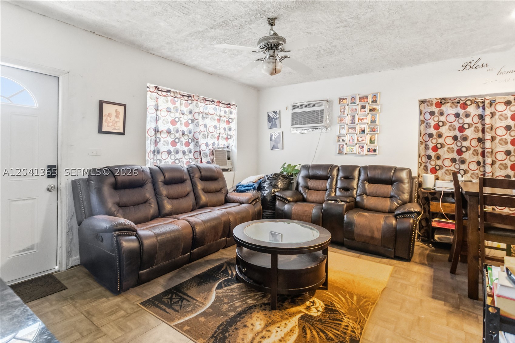 555 Harem Ave, Opa Locka FL 33054