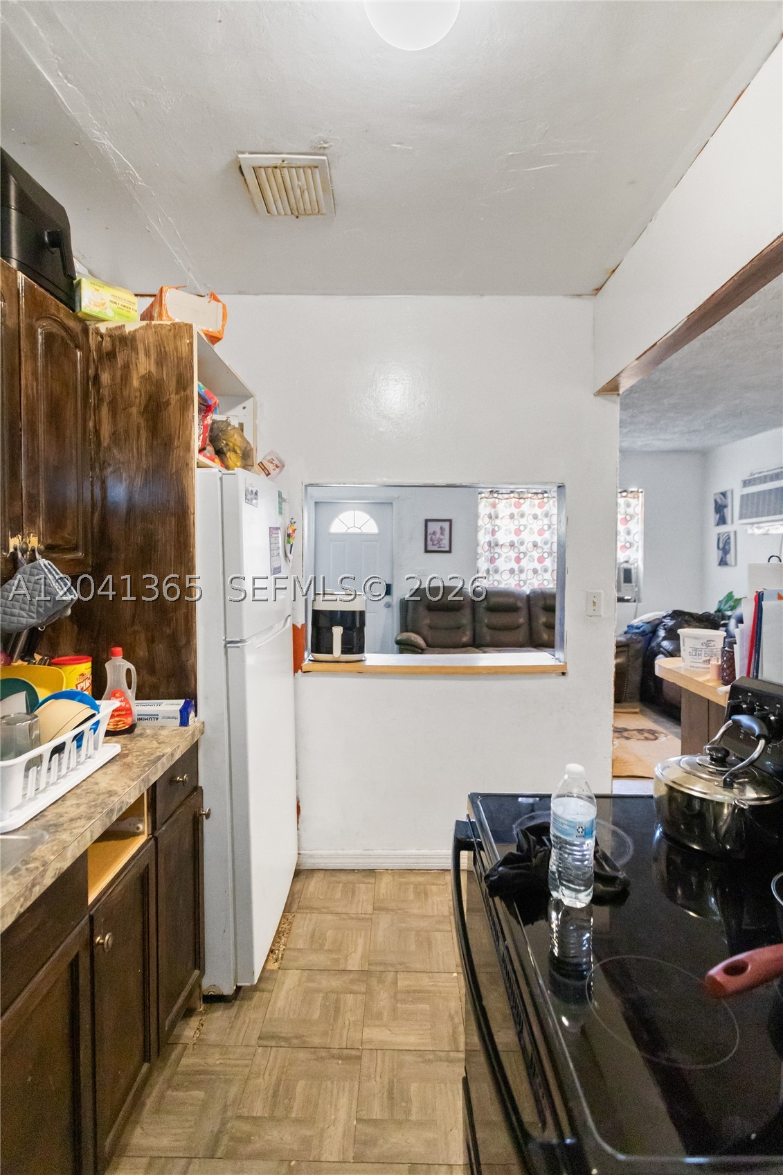 555 Harem Ave, Opa Locka FL 33054