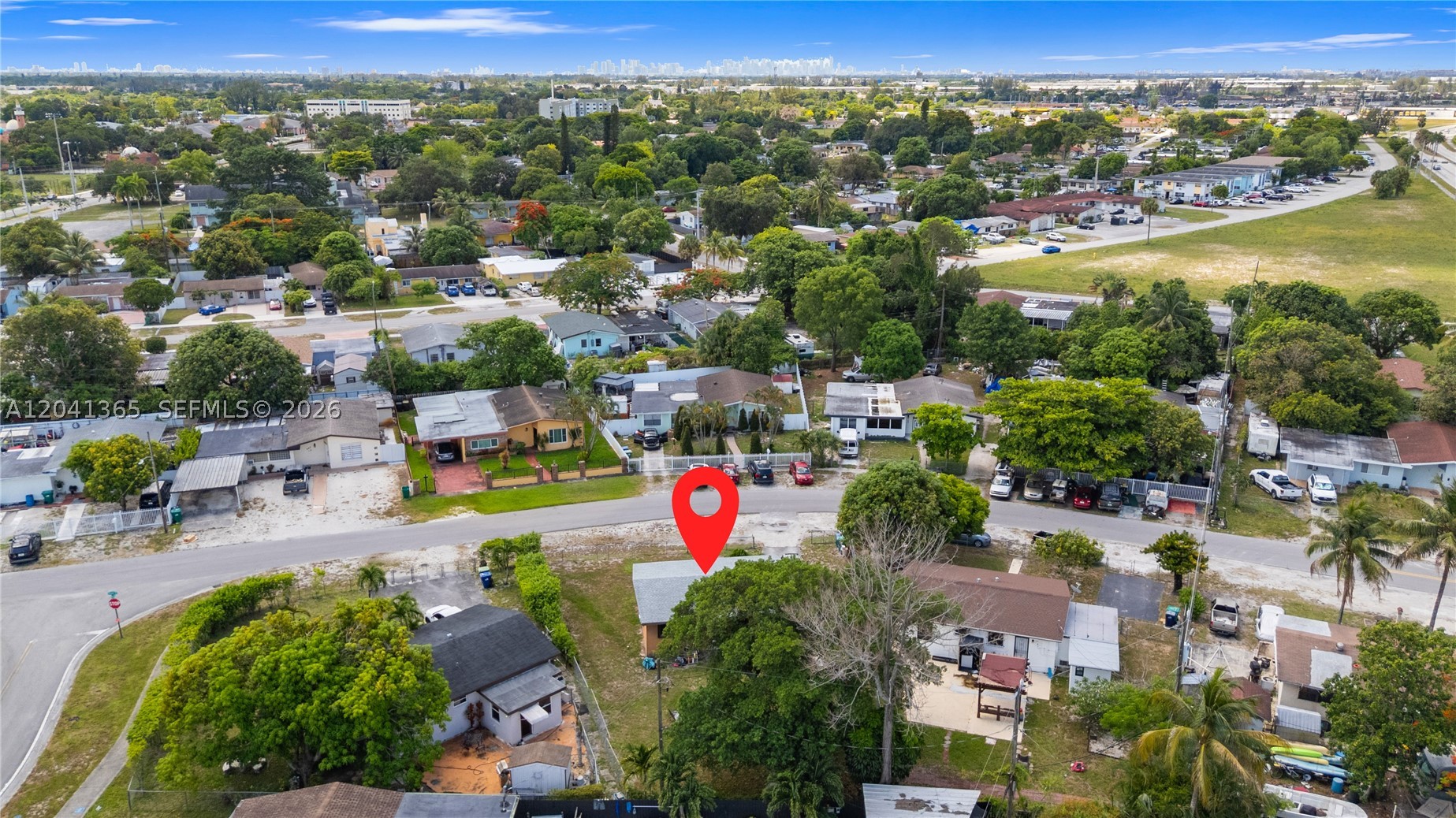 555 Harem Ave, Opa Locka FL 33054