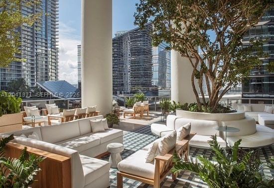 801 S Miami Ave #2010, Miami FL 33130
