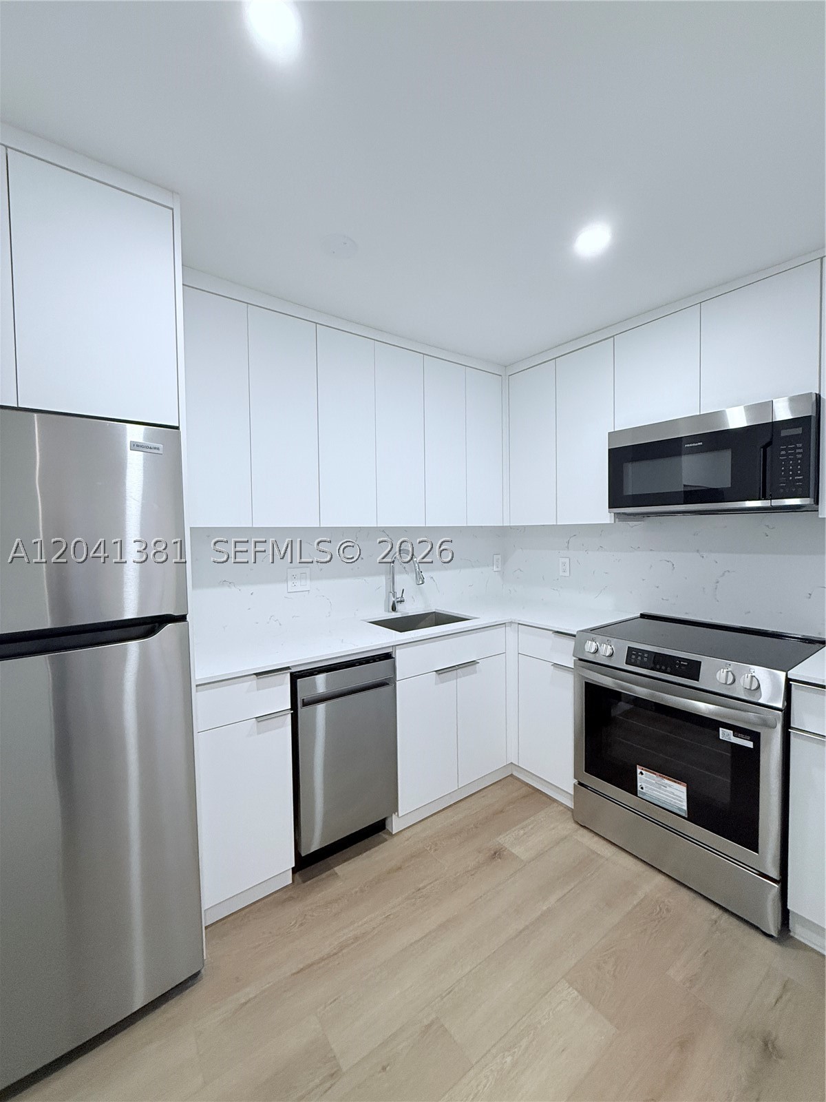 1900 Meridian Ave #403, Miami Beach FL 33139