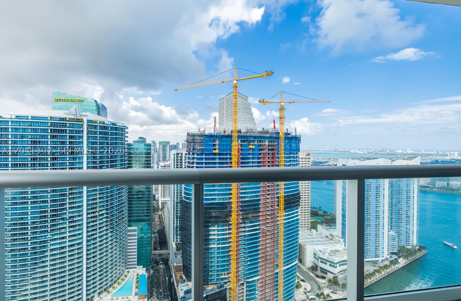 475 BRICKELL AVE #4715, Miami FL 33131