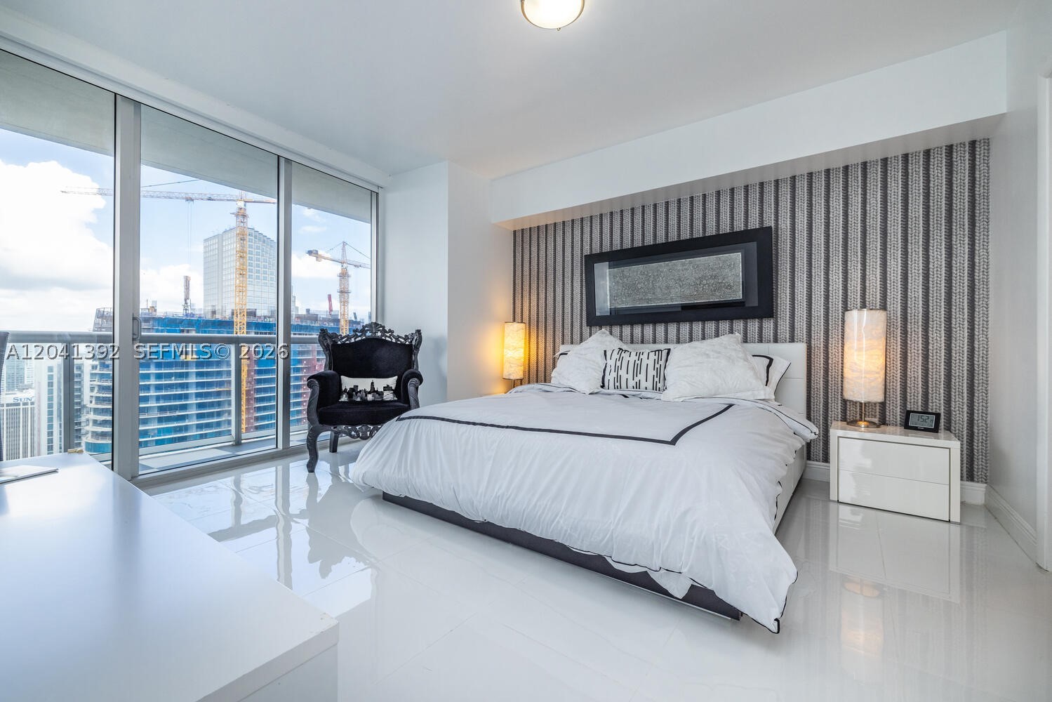 475 BRICKELL AVE #4715, Miami FL 33131