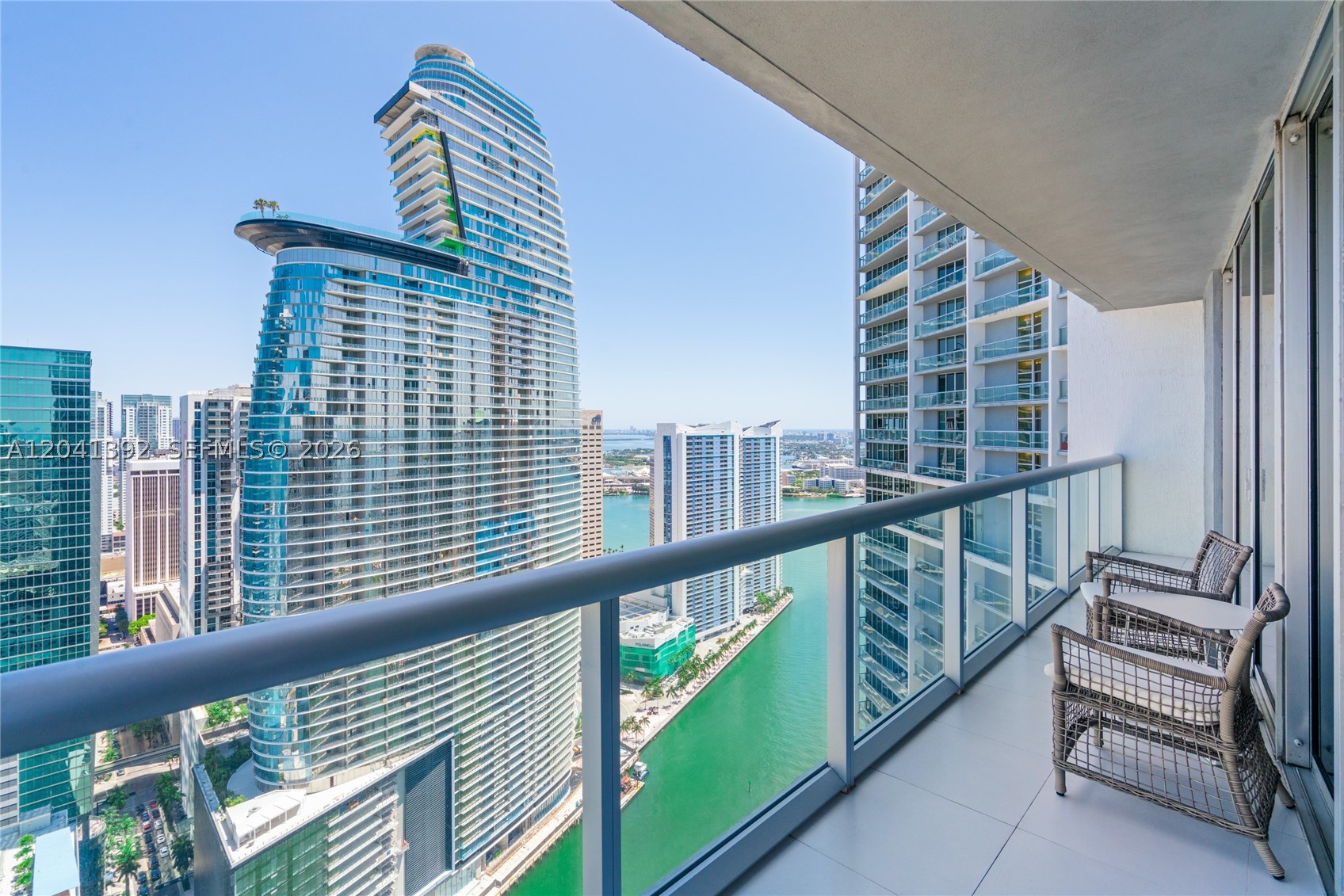 475 BRICKELL AVE #4715, Miami FL 33131