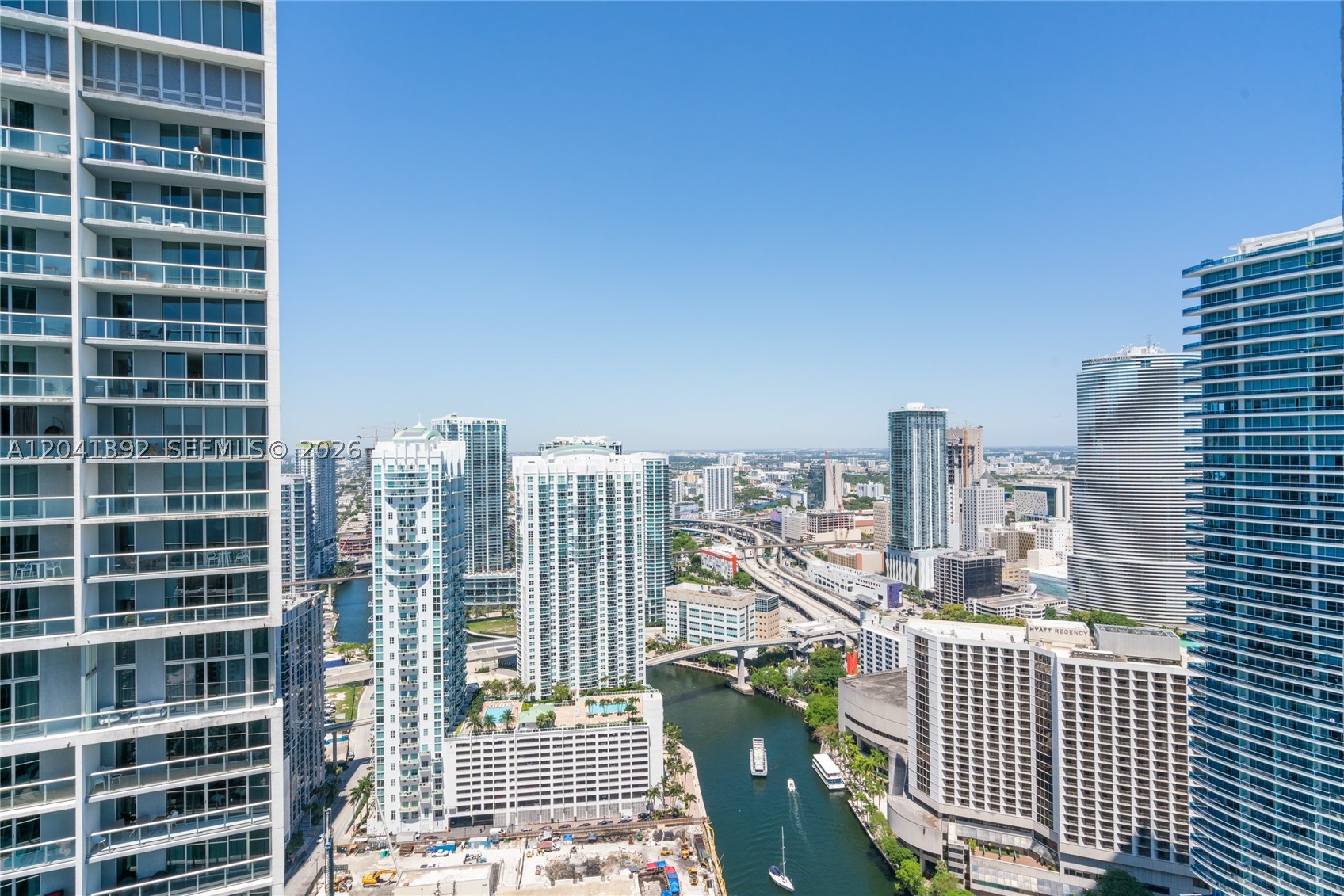 475 BRICKELL AVE #4715, Miami FL 33131