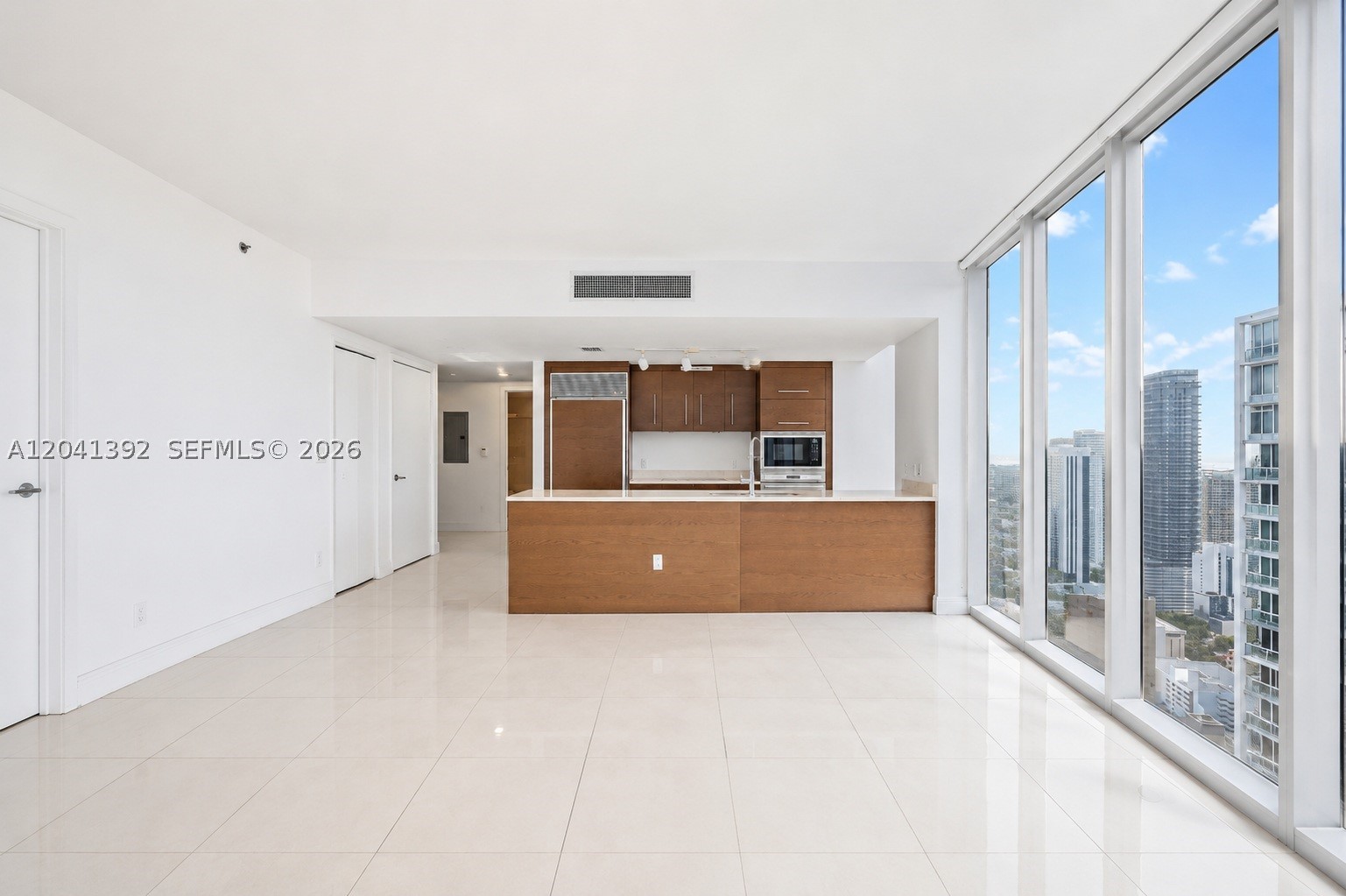475 BRICKELL AVE #4715, Miami FL 33131