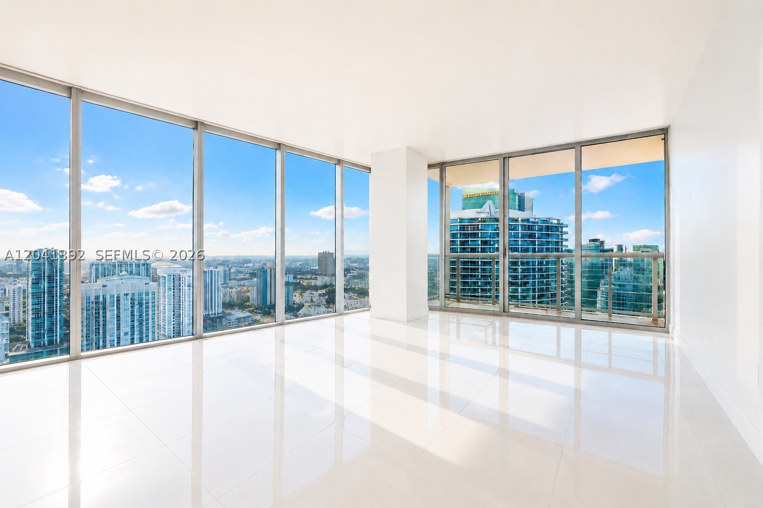 475 BRICKELL AVE #4715, Miami FL 33131