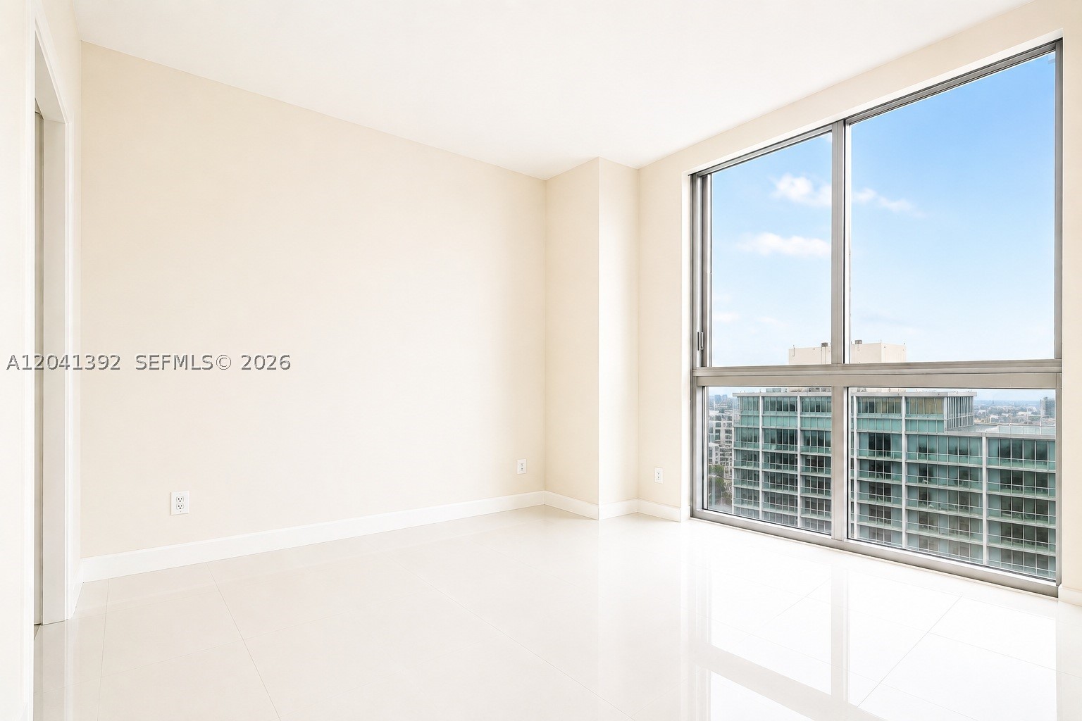 475 BRICKELL AVE #4715, Miami FL 33131