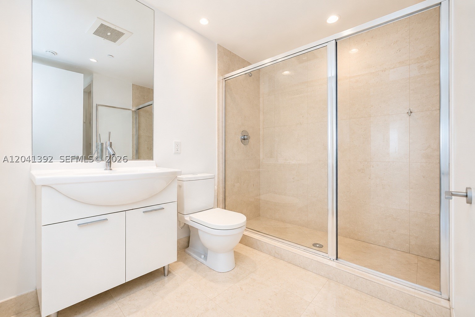 475 BRICKELL AVE #4715, Miami FL 33131