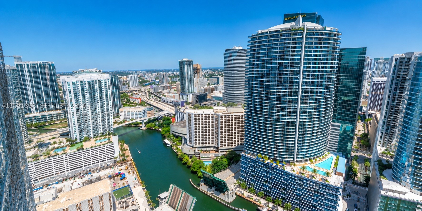 475 BRICKELL AVE #4715, Miami FL 33131