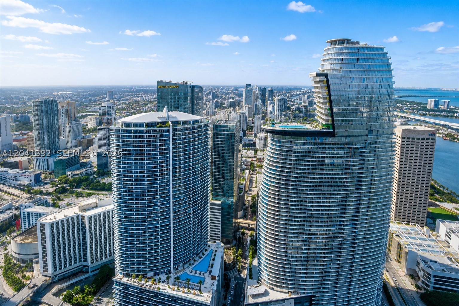 475 BRICKELL AVE #4715, Miami FL 33131