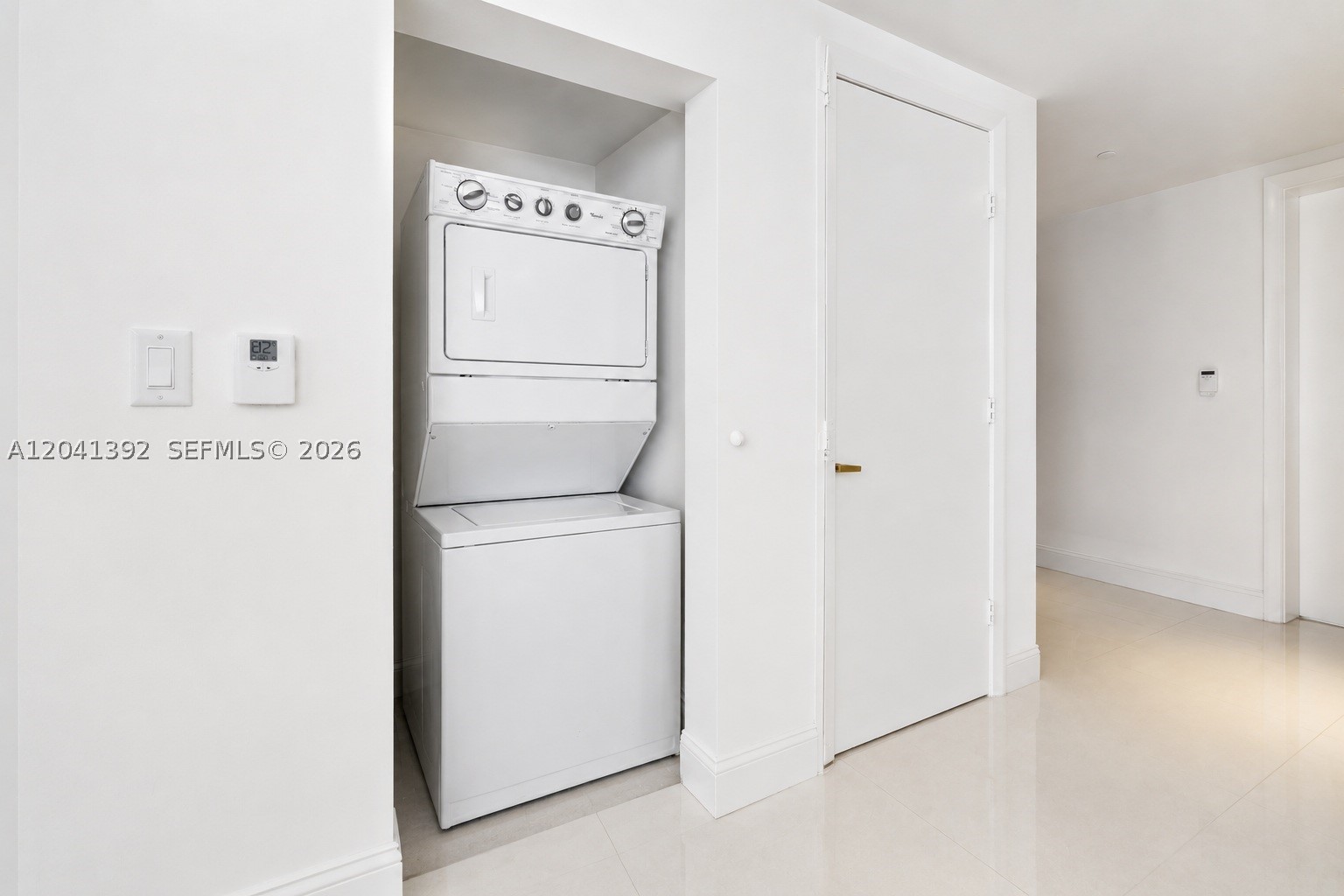 475 BRICKELL AVE #4715, Miami FL 33131
