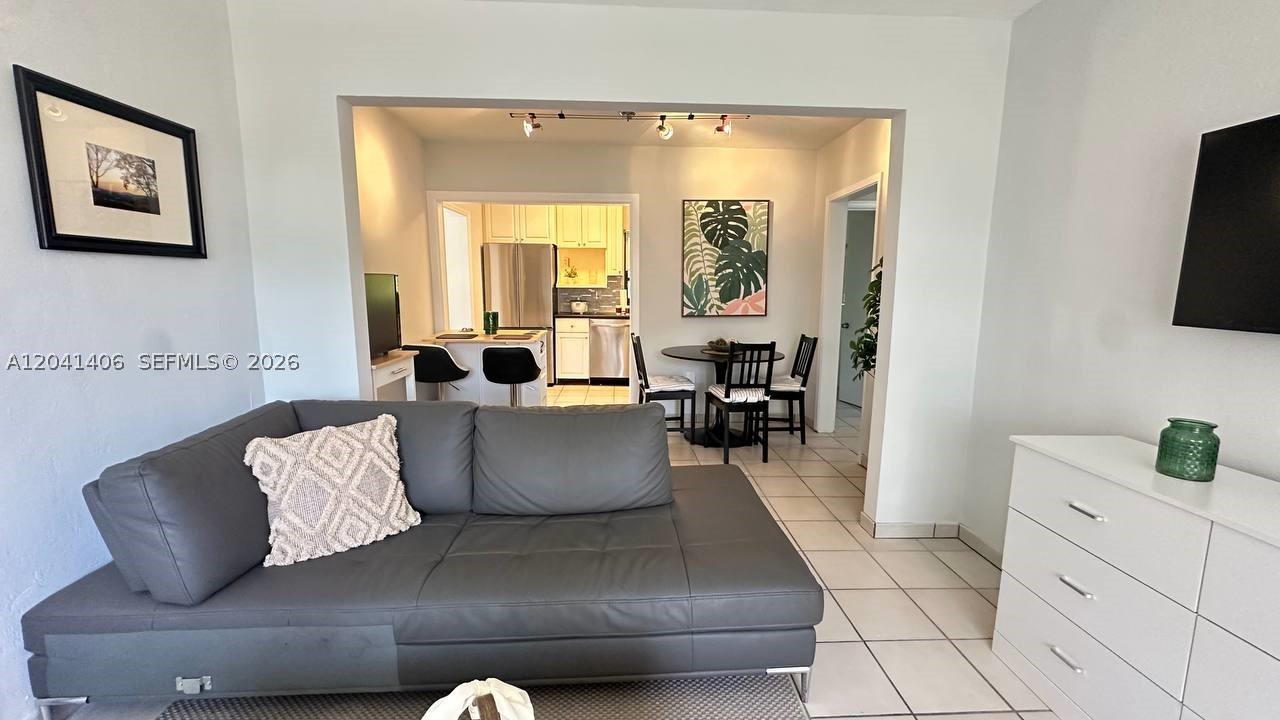2475 SW 24th Ter, Miami FL 33145