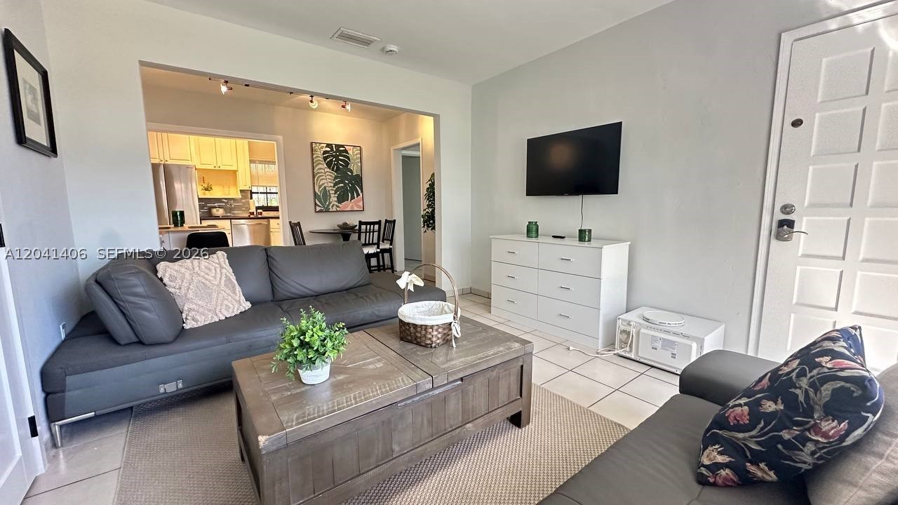 2475 SW 24th Ter, Miami FL 33145