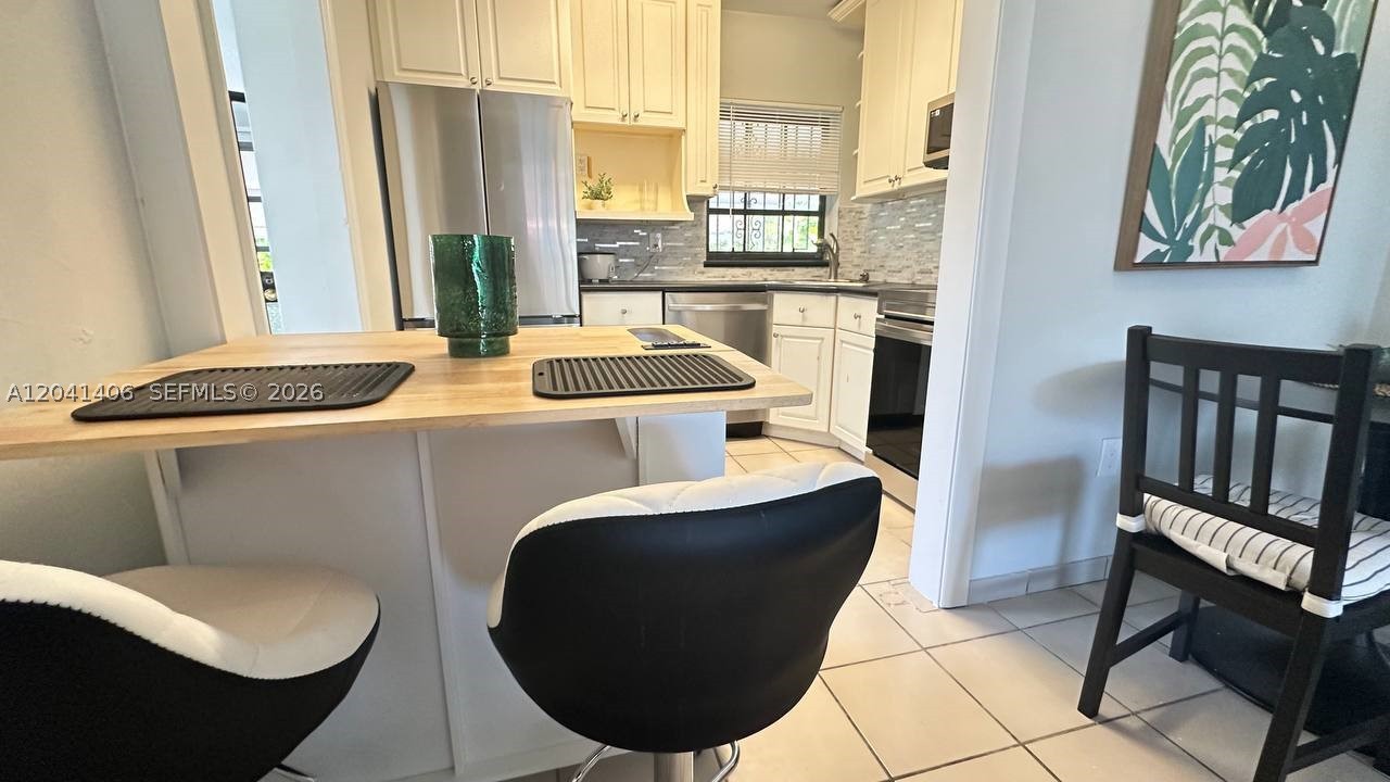 2475 SW 24th Ter, Miami FL 33145