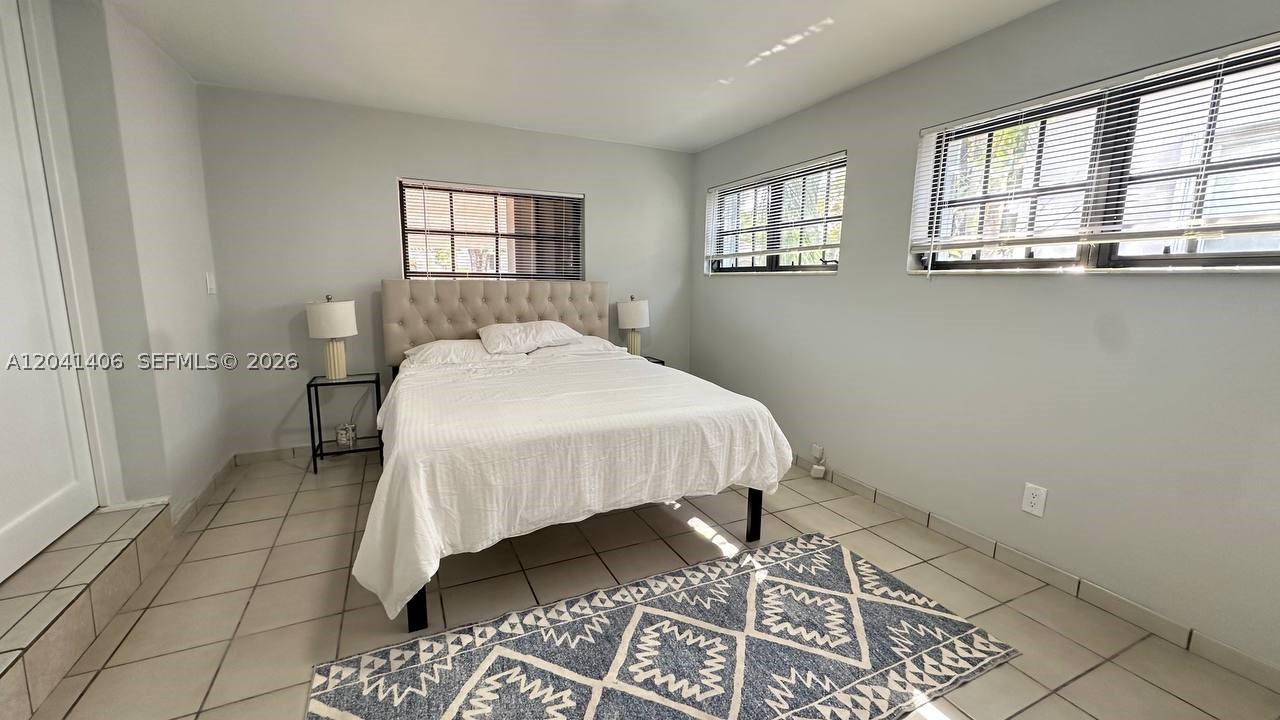 2475 SW 24th Ter, Miami FL 33145